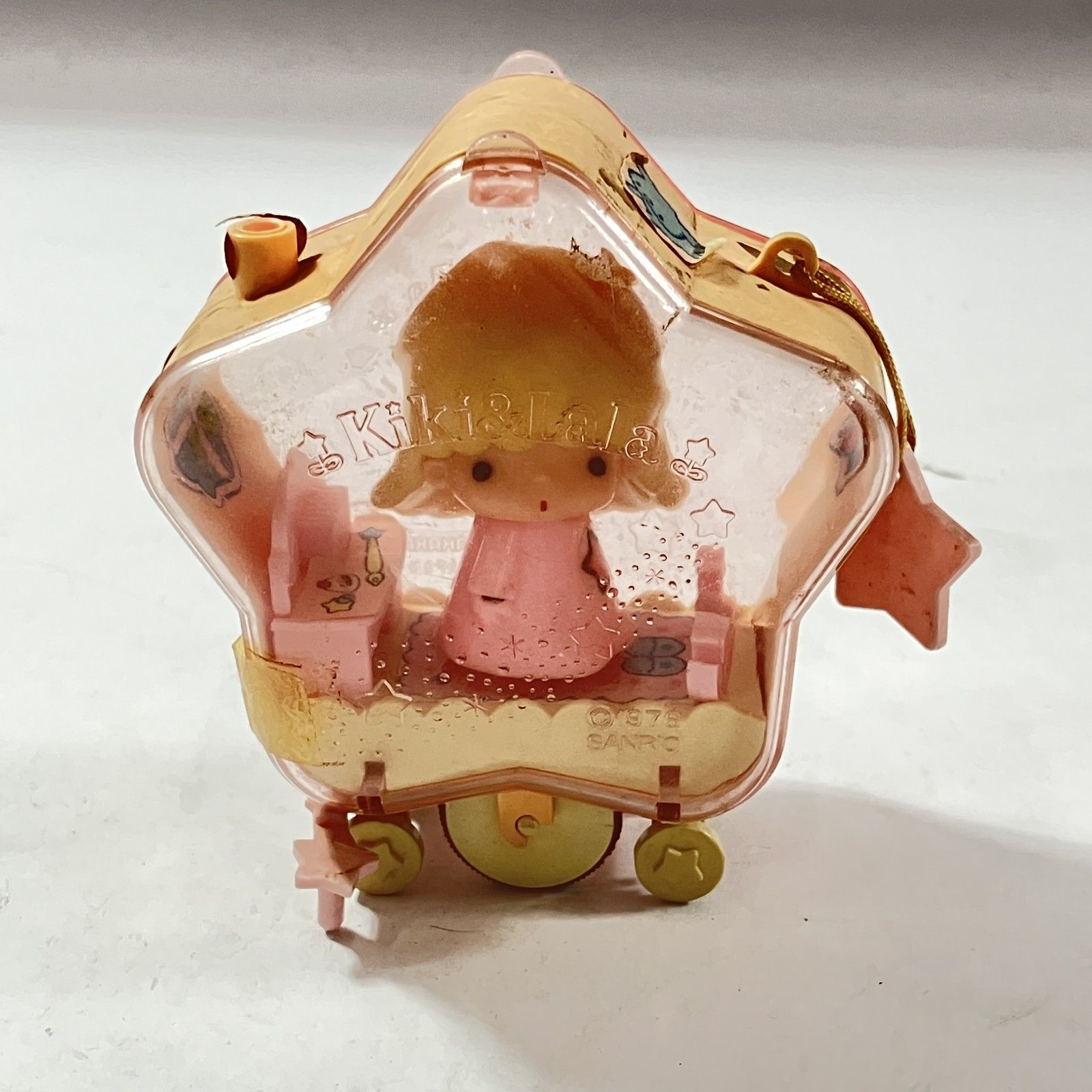 サンリオ　昭和レトロ　1976 キキララのちいさなくるま　星のくるま　ララ　中古 ☆ 希少 キキララのちいさなくるま 星のくるま ララ 1976年 当時物