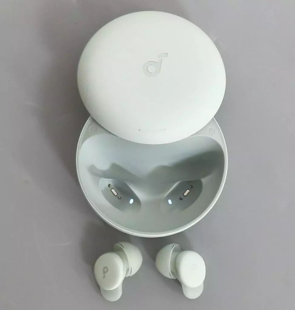 【中古】ヘッドフォン Anker Bluetooth 完全ワイヤレスイヤホン Soundcore Sleep A30 ノイズキャンセリング搭載 (パステルグリーン) [D1301N61]