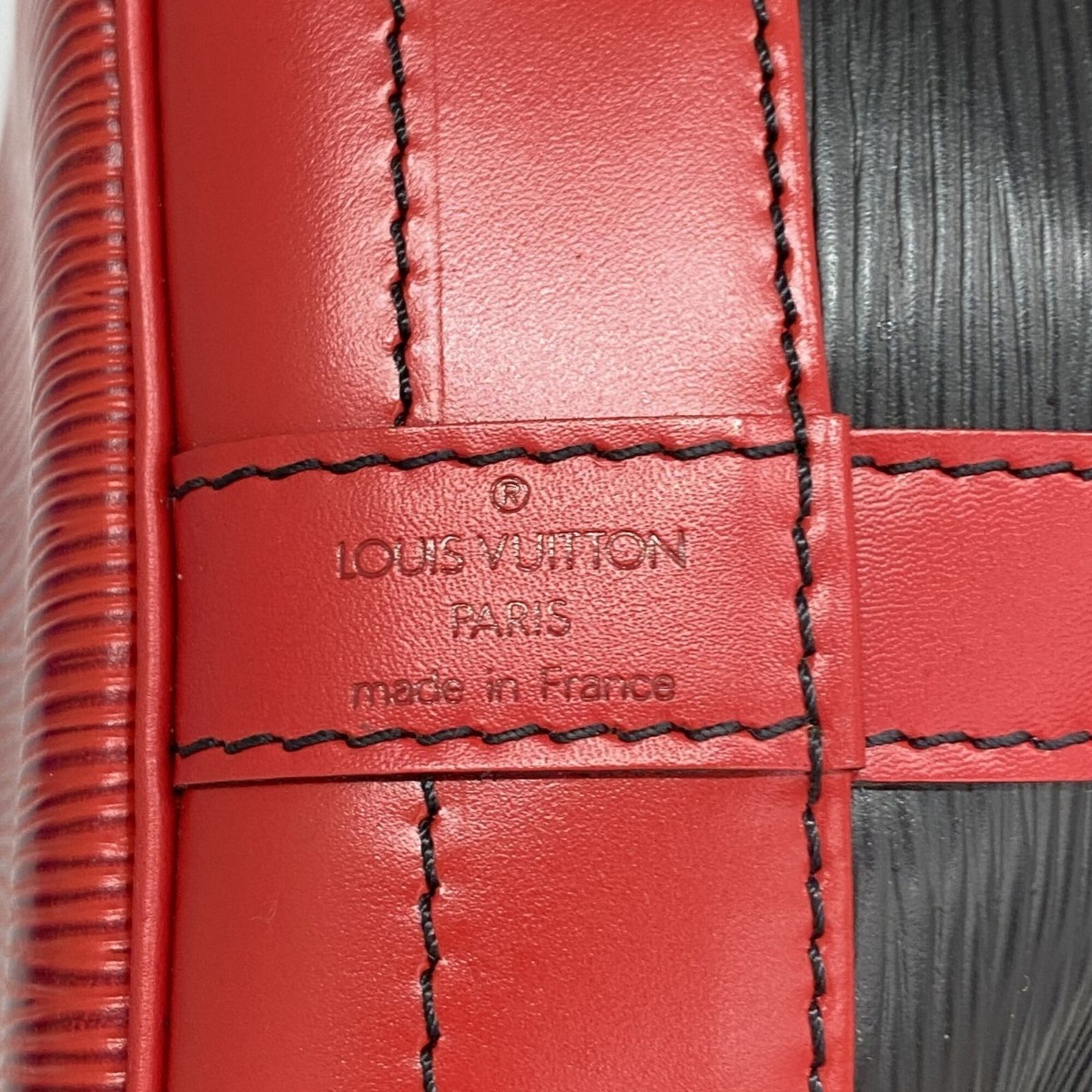 ルイ・ヴィトン(Louis Vuitton) ルイ・ヴィトン ショルダーバッグ エピ