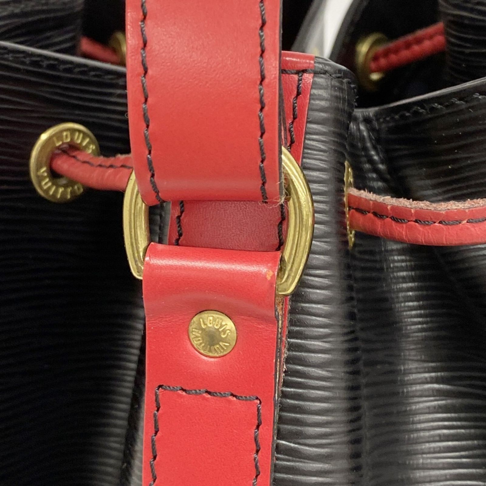 ルイ・ヴィトン(Louis Vuitton) ルイ・ヴィトン ショルダーバッグ エピ
