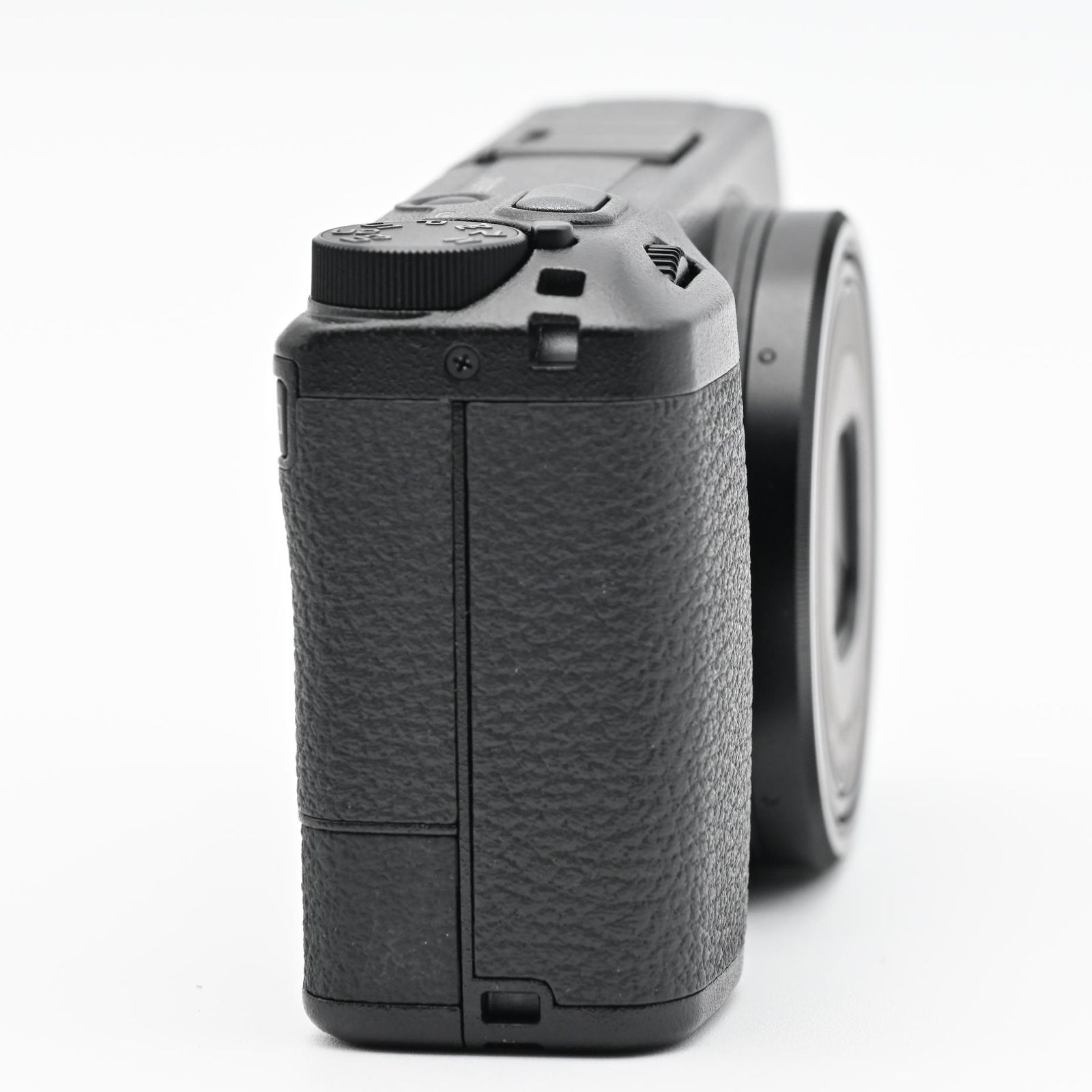 RICOH GR IIIx HDF　ショット数 191回  美品 RICOH GR IIIx HDF ショット数 191回 美品 - メルカリ