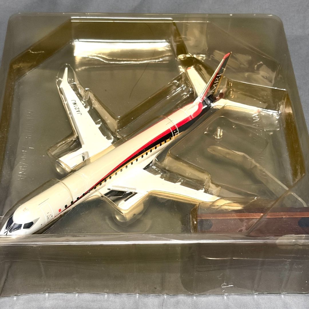 1/100 MRJ90 三菱航空機 飛行試験機初号機 MR11009 初飛行記念 1/100 MRJ90 三菱航空機 飛行試験機初号機 MR11009 初飛行記念 - メルカリ