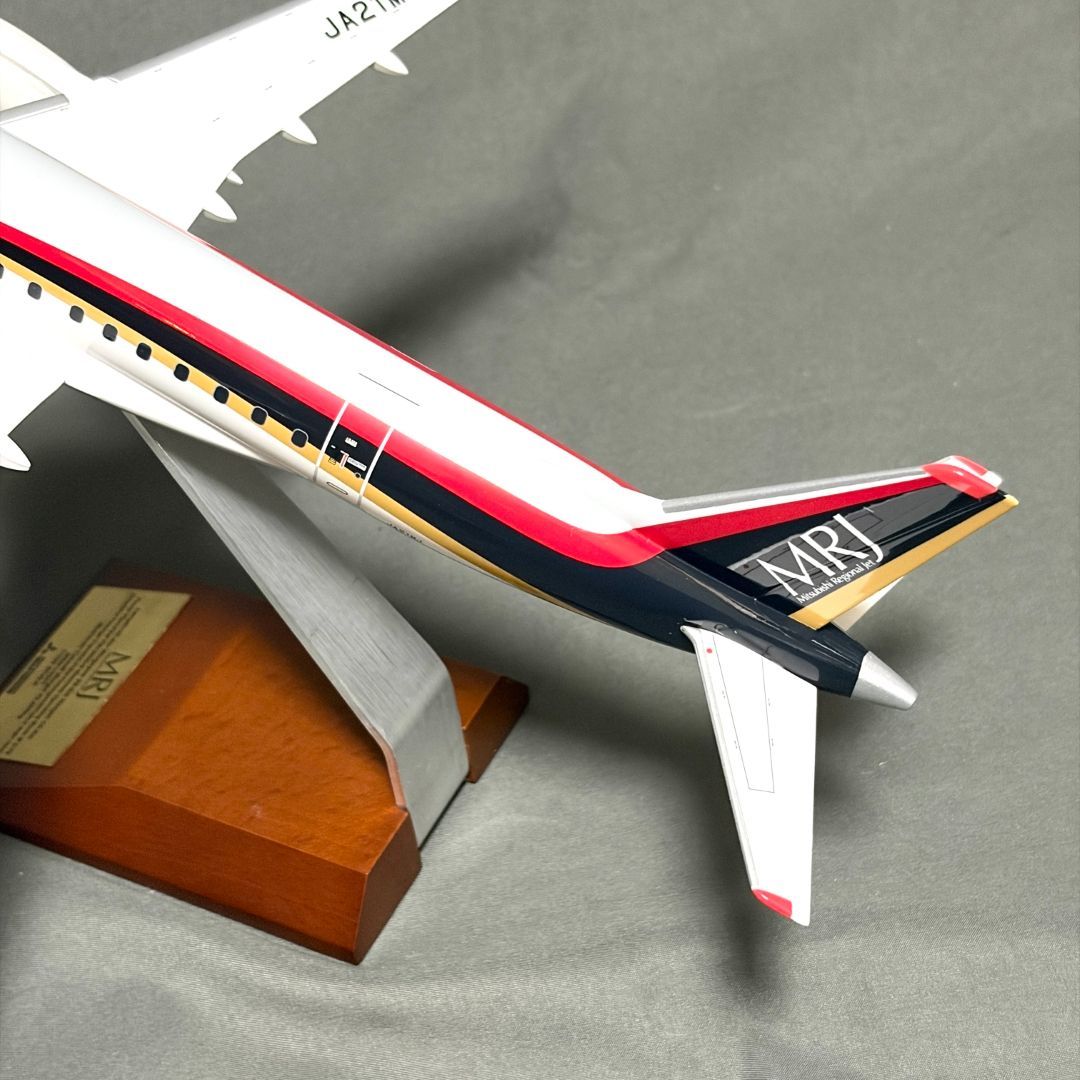 1/100 MRJ90 三菱航空機 飛行試験機初号機 MR11009 初飛行記念 1/100 MRJ90 三菱航空機 飛行試験機初号機 MR11009 初飛行記念 - メルカリ