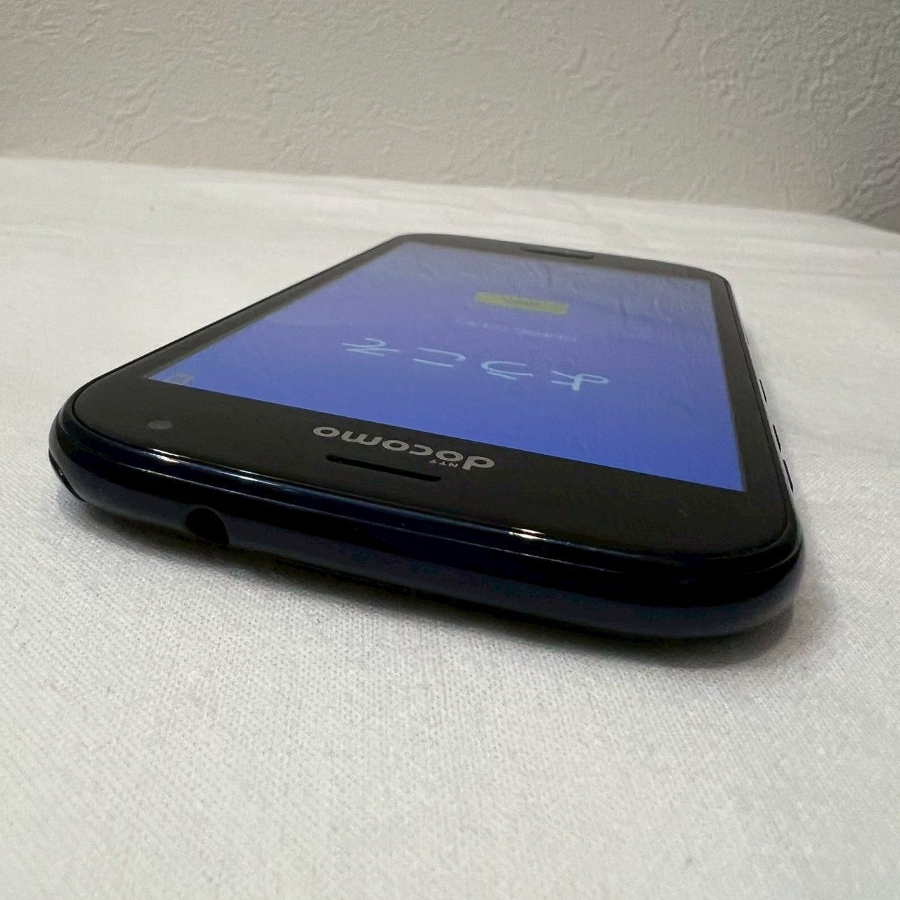 docomo らくらくスマートフォン F-42A美品 判定○ IMEI記載あり docomo 