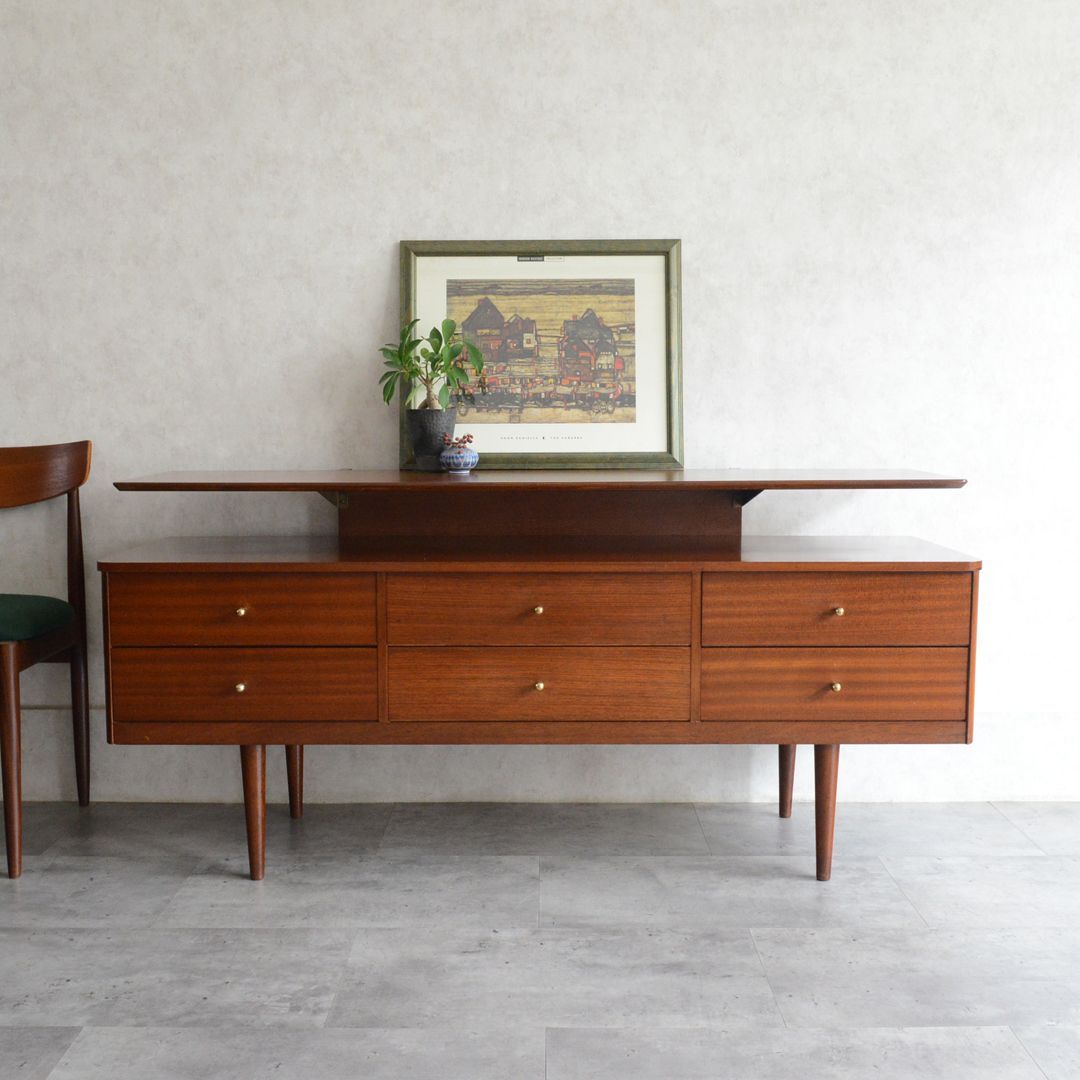 【発送の場合は即購入不可】 Austinsuite サイドボード チーク 英国 ミッドセンチュリー ヴィンテージ リビングボード AVボード 北欧 スタイル ビンテージ 89072 austinsuite オースティンスィート イギリス ヴィンテージ チーク