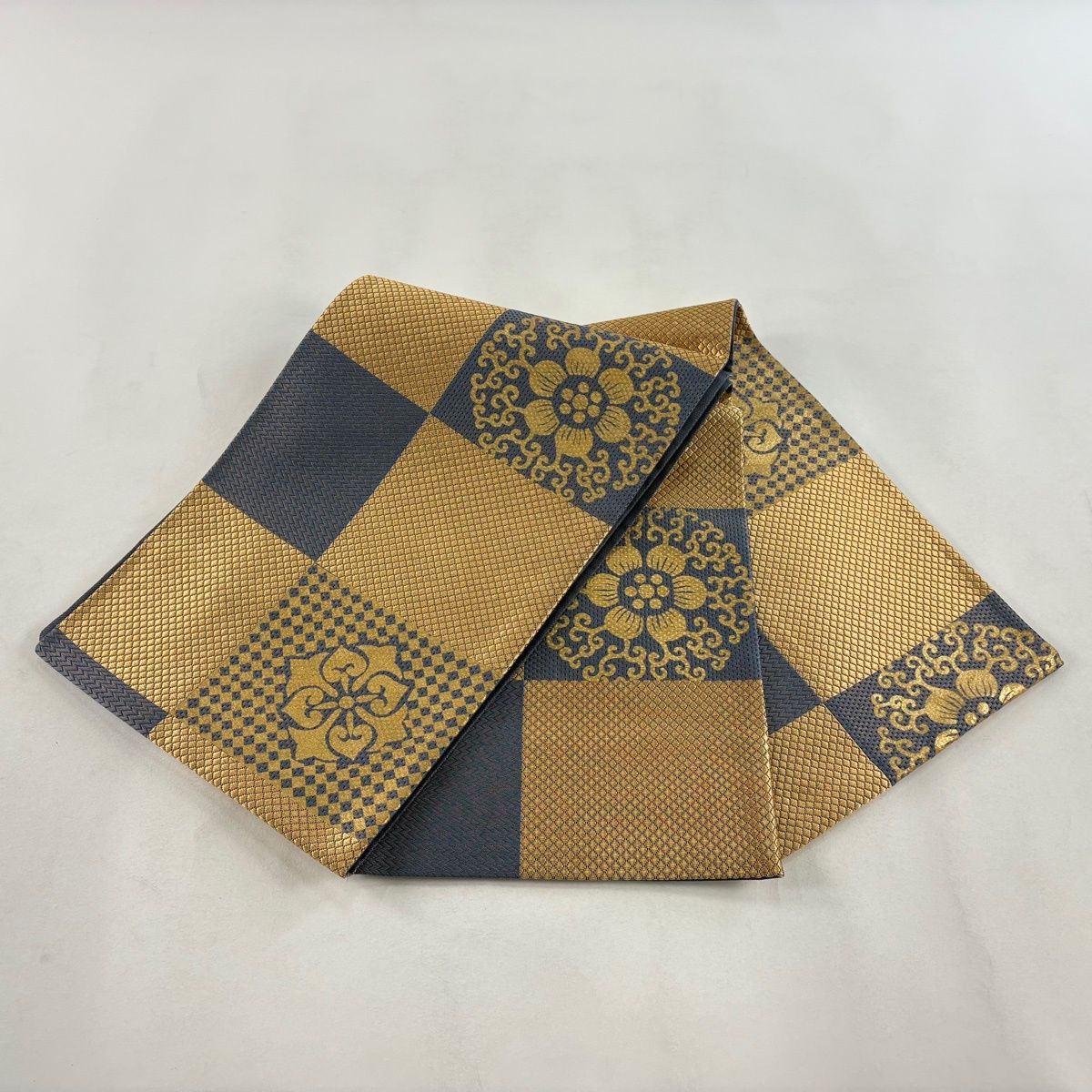 すごい値！袋帯 正絹 変わり織 全通柄 上質 茶 ベージュ 市松 カジュアル 春 秋 冬 新古品 仕立て上がり リサイクル みやがわ neb00373 miyagawa-kimono_neb00492
