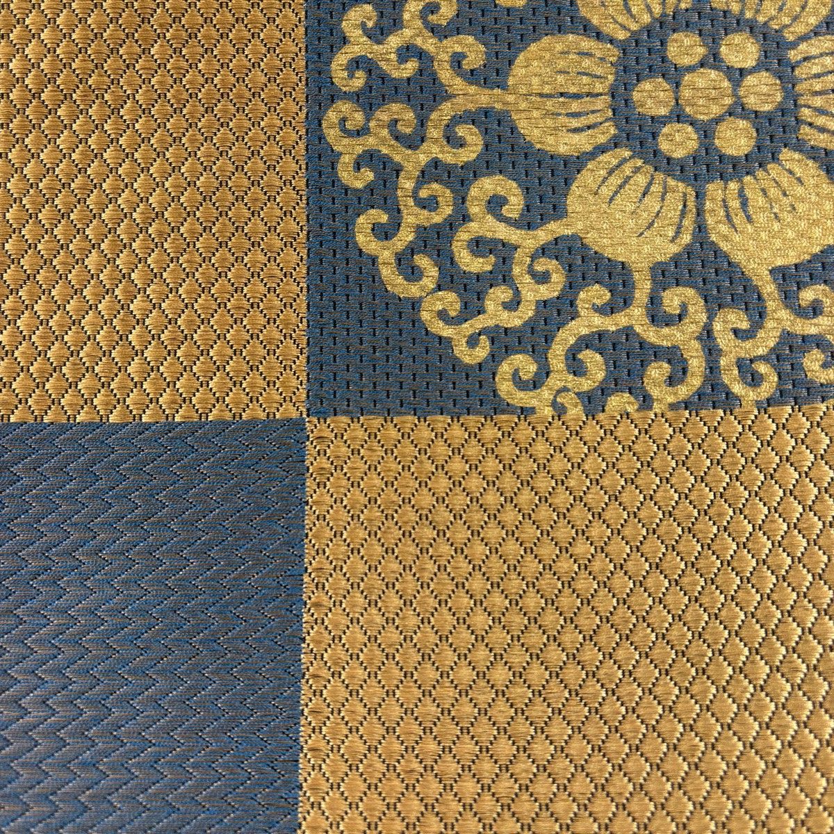 袋帯 秀品 花 変わり市松 金糸 金彩 薄茶色 全通 正絹 【中古】 - メルカリ