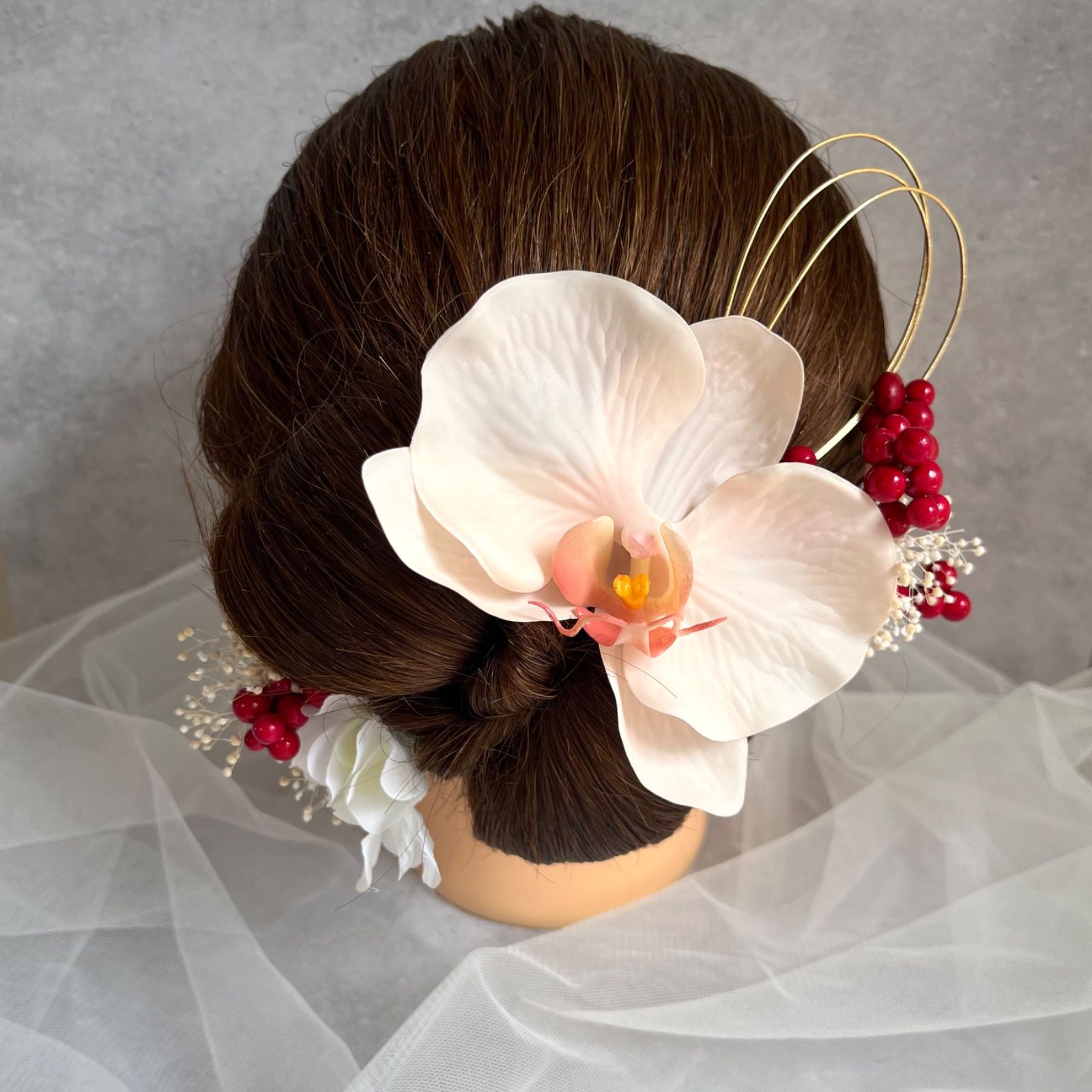 成人式髪飾り 胡蝶蘭 水引金箔 前撮り 和装 卒業式 結婚式 白無垢 振袖 袴 花嫁 ウエディングフォト 再販 人気 ホワイト ピンクベージュ 赤 - メルカリ