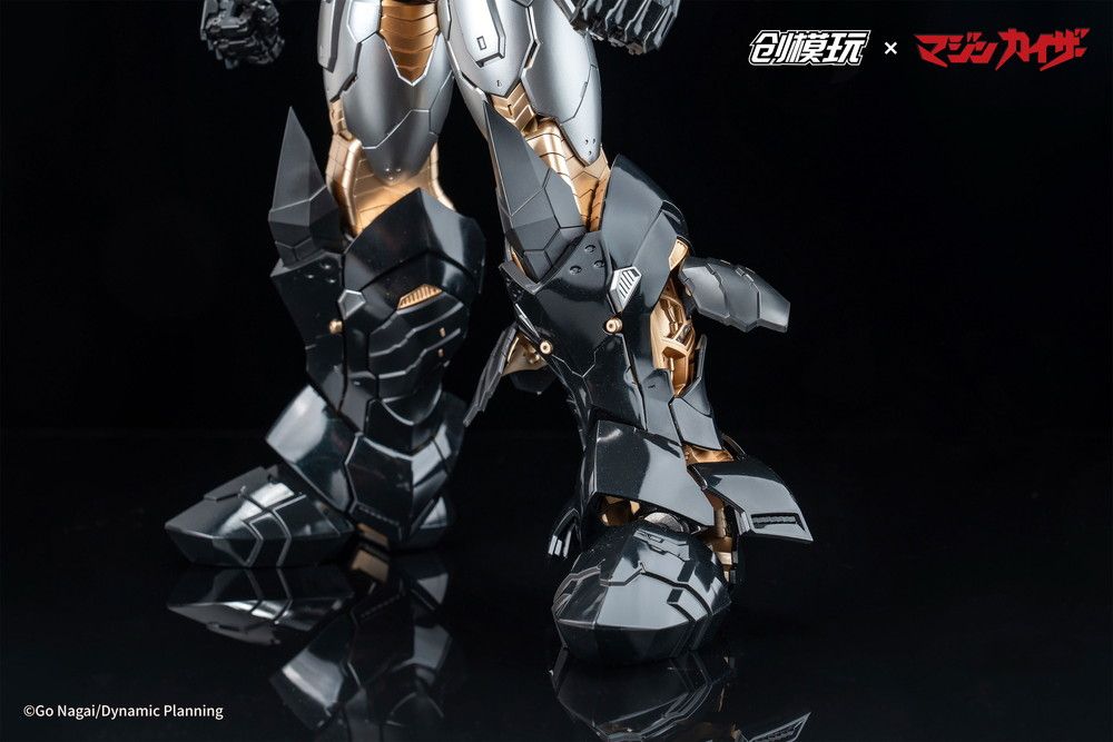 TRON MODEL×DRAGON HORSE マジンカイザー 合金フレームプラスチック