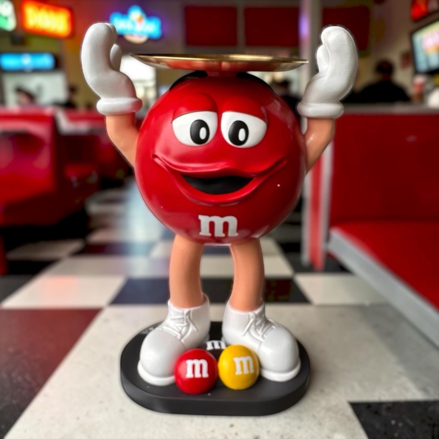 M&M’S ビッグディスプレイオブジェ70cmx45cm M&M'S ビッグディスプレイオブジェ70cmx45cm - メルカリ