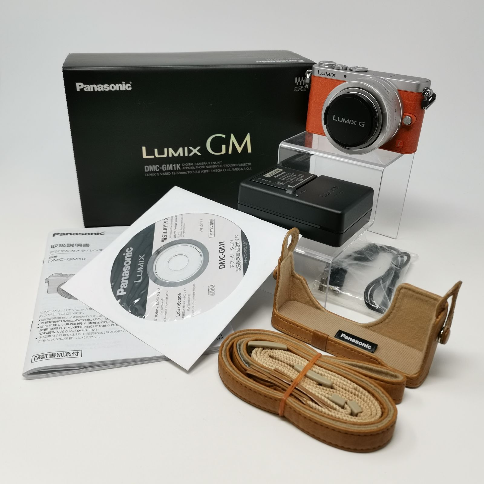 【動作品】LUMIXDMC-GM1オレンジ12-32mmレンズキット LUMIX GM1kと愛用レンズ(LEICA 15mmF1.7/ 12-32mm F3.5-5.6/ 42.5mm F1