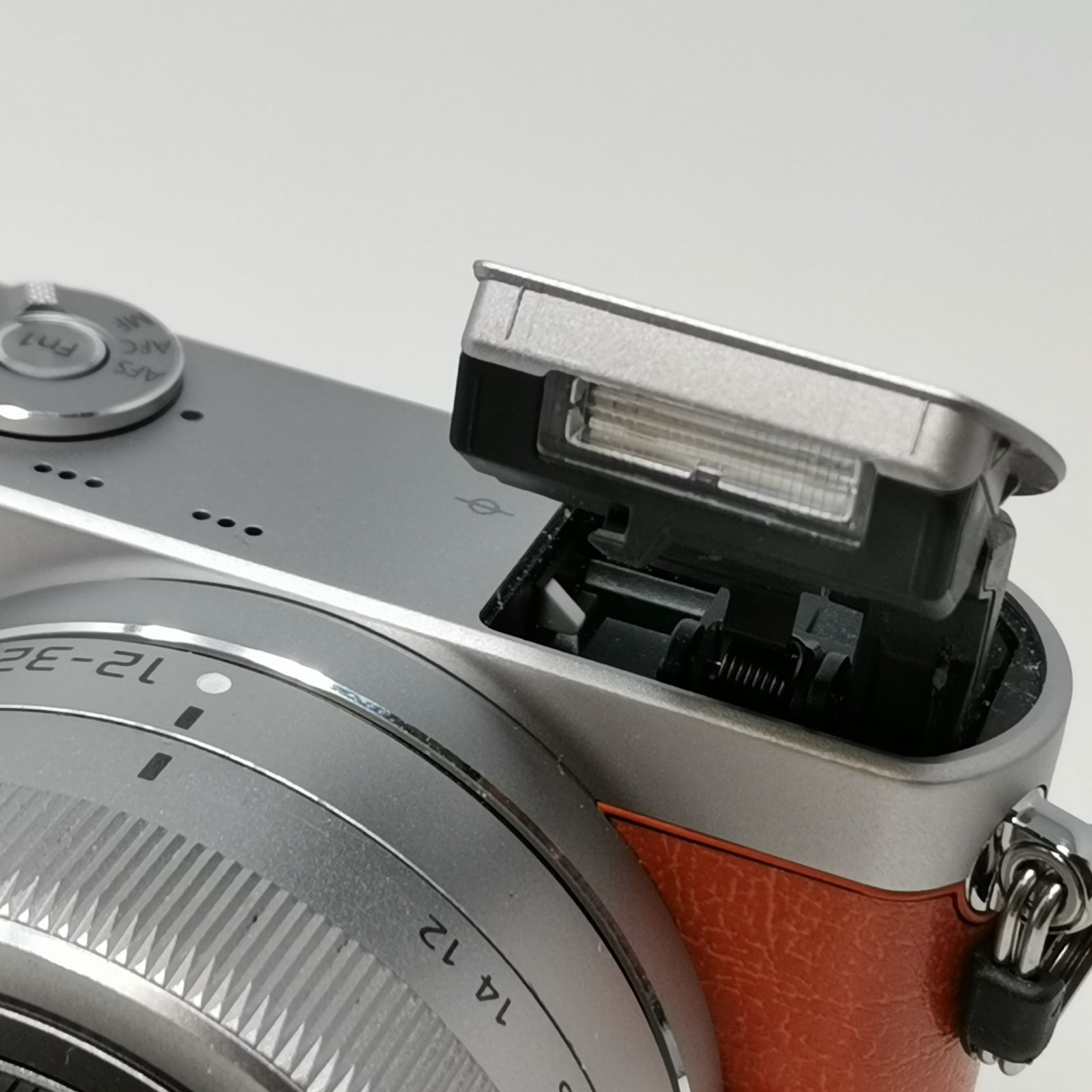 Panasonic LUMIX GM DMC-GM1K オレンジ ミラーレス一眼カメラ マイクロ