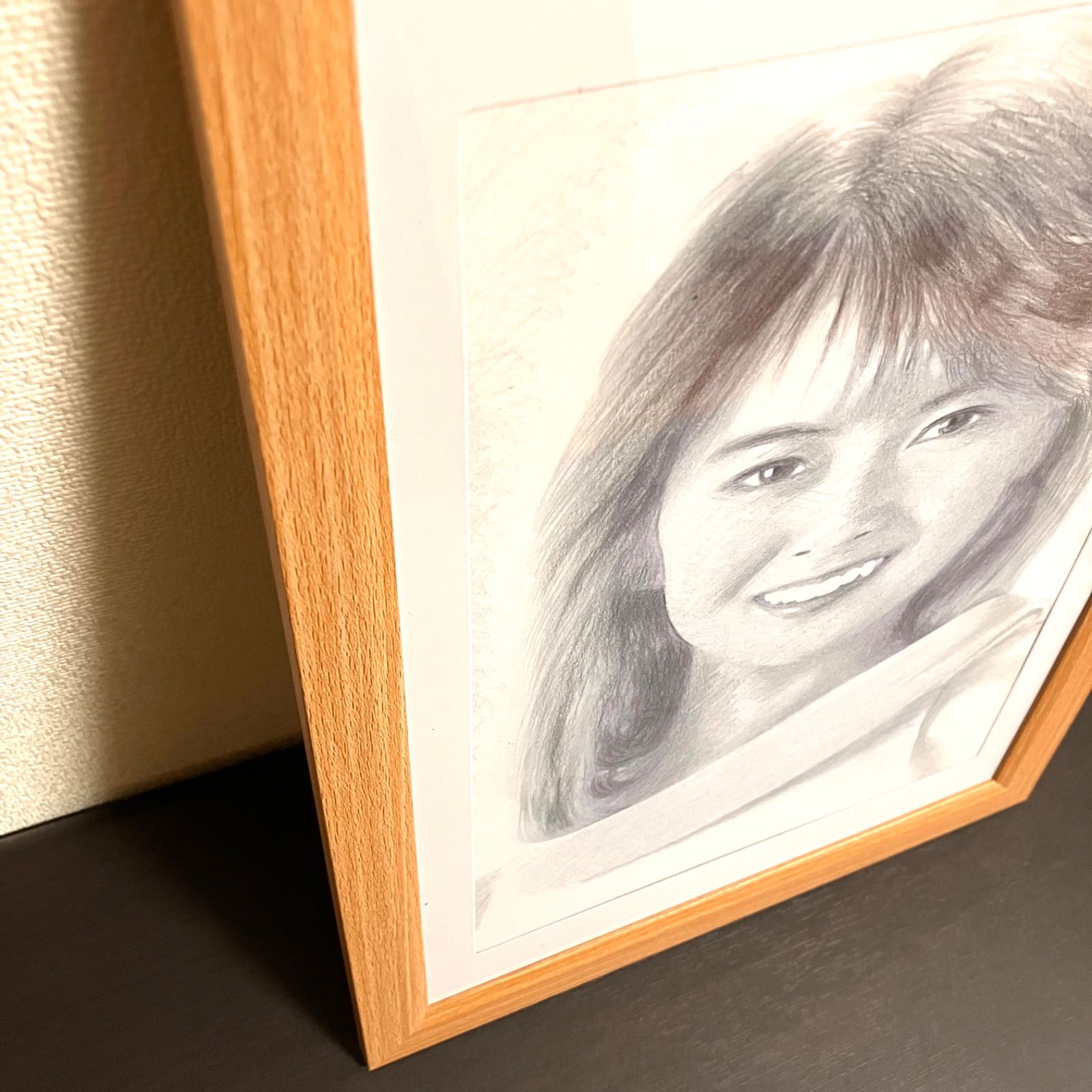 女優画13 額装品 額縁寸法45cm×33cm パステル、ペン、鉛筆画 【公式通販】