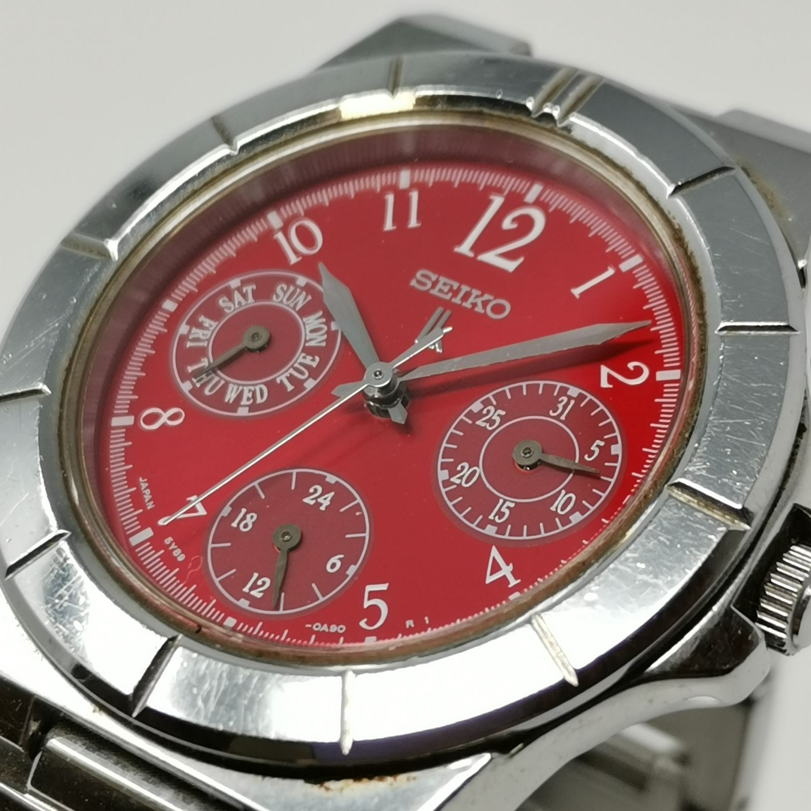 SEIKO ルキア　5Y89-0B30 クォーツ　赤　レディース　動作未確認　中古品　管理番号KKVUKO737
