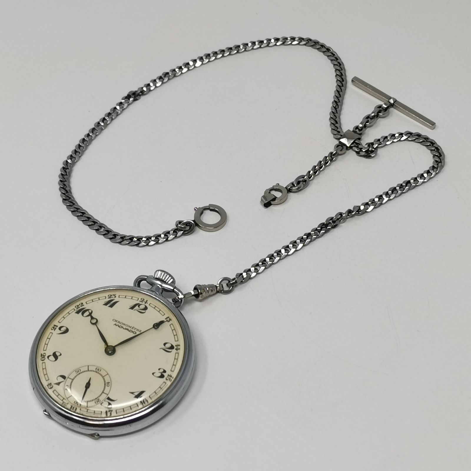 CHRONOMETRE MOVADO 手巻き　懐中時計　動作未確認　時計　中古品　管理番号KKVNKO292