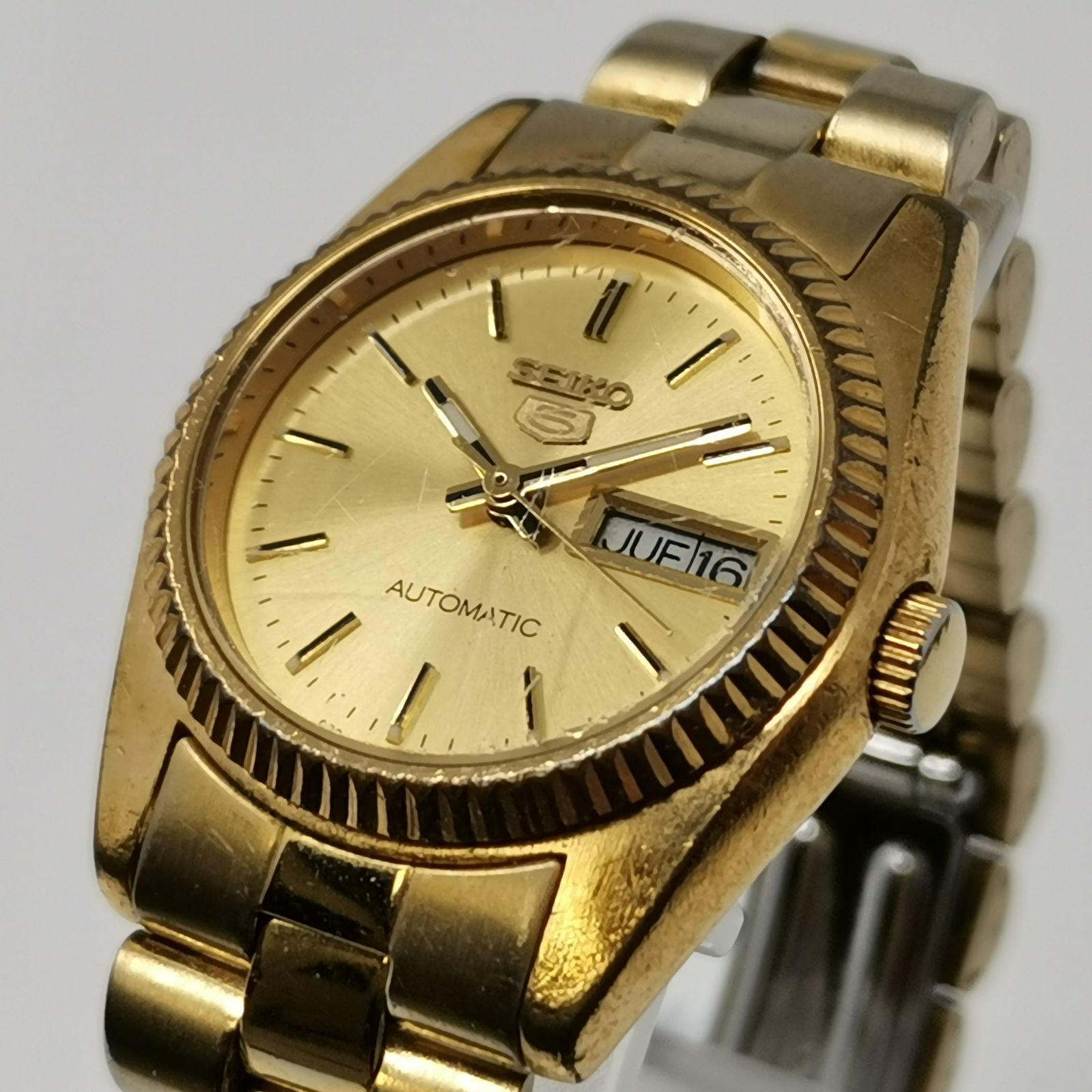 稼働品 SEIKO 5 オートマチック 自動巻き ゴールドカラー 4206-0510 管理番号ARCAYKO657