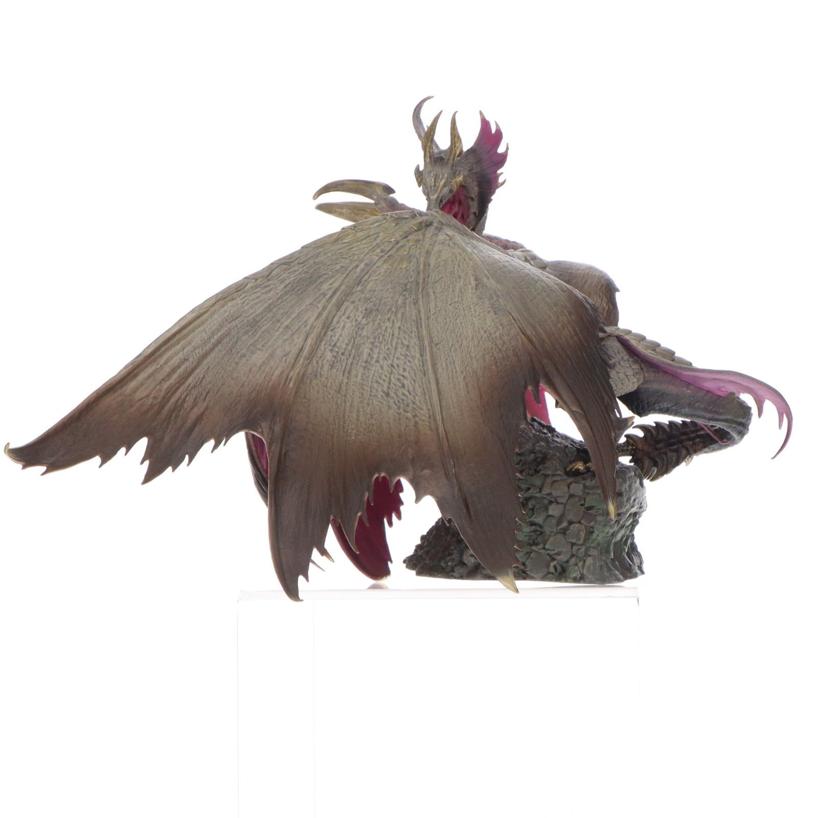 カプコンフィギュアビルダー クリエイターズモデル 爵銀龍 メル・ゼナ 
