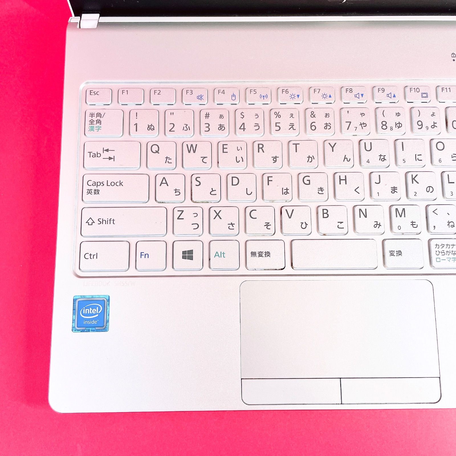 美品】富士通 小型ノートPC 白 SSD256GB Win11 Office付 - メルカリ