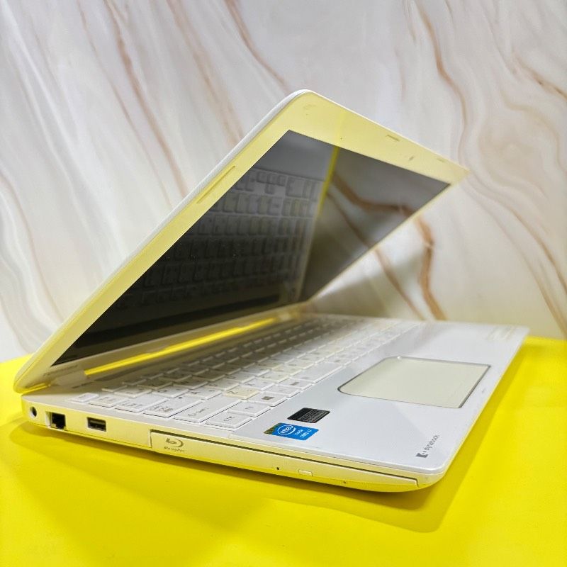 東芝 dynabook Core i7 8GB SSD Windows11 - メルカリ