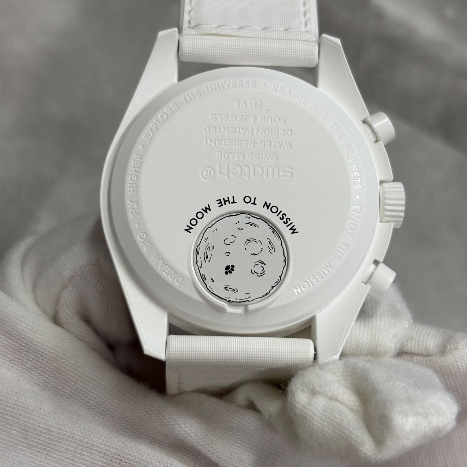 o) 新品未使用 Swatch × OMEGA MISSION TO THE MOONPHASE ホワイト 箱 