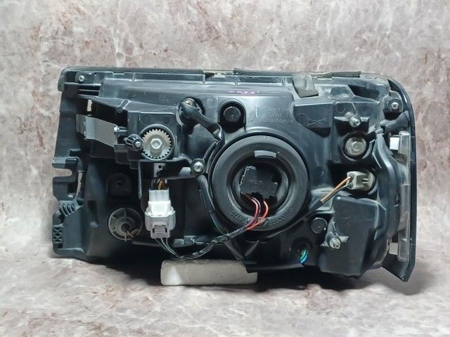 コーティング済 ミニキャブ U62T 右ヘッドランプ・ヘッドライト V 