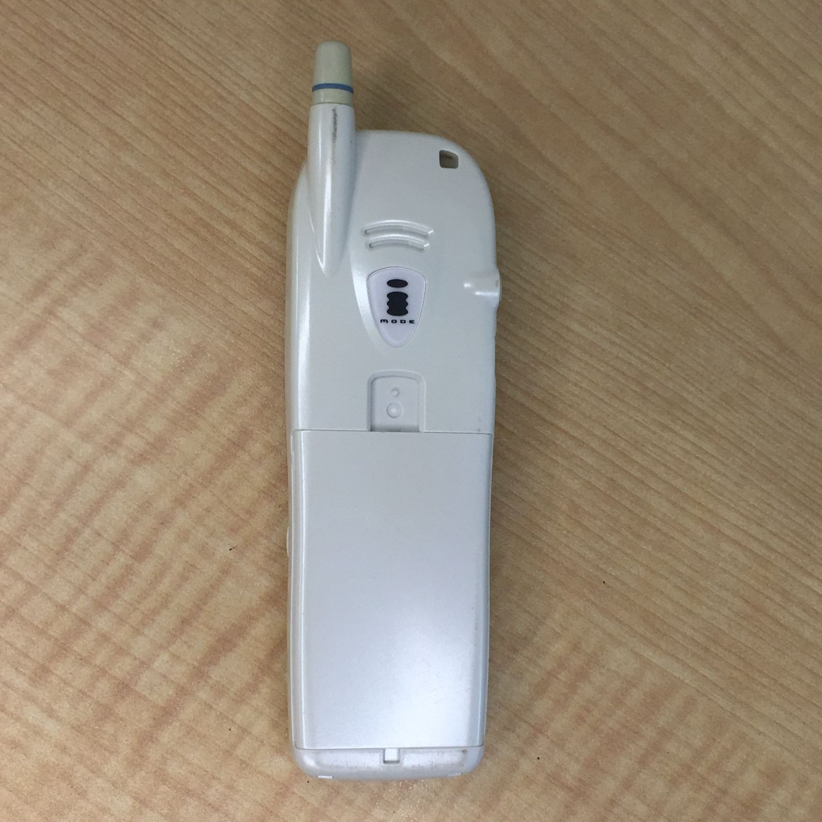 NTTドコモ D502i モックアップ 携帯本体 やや傷あり - メルカリ