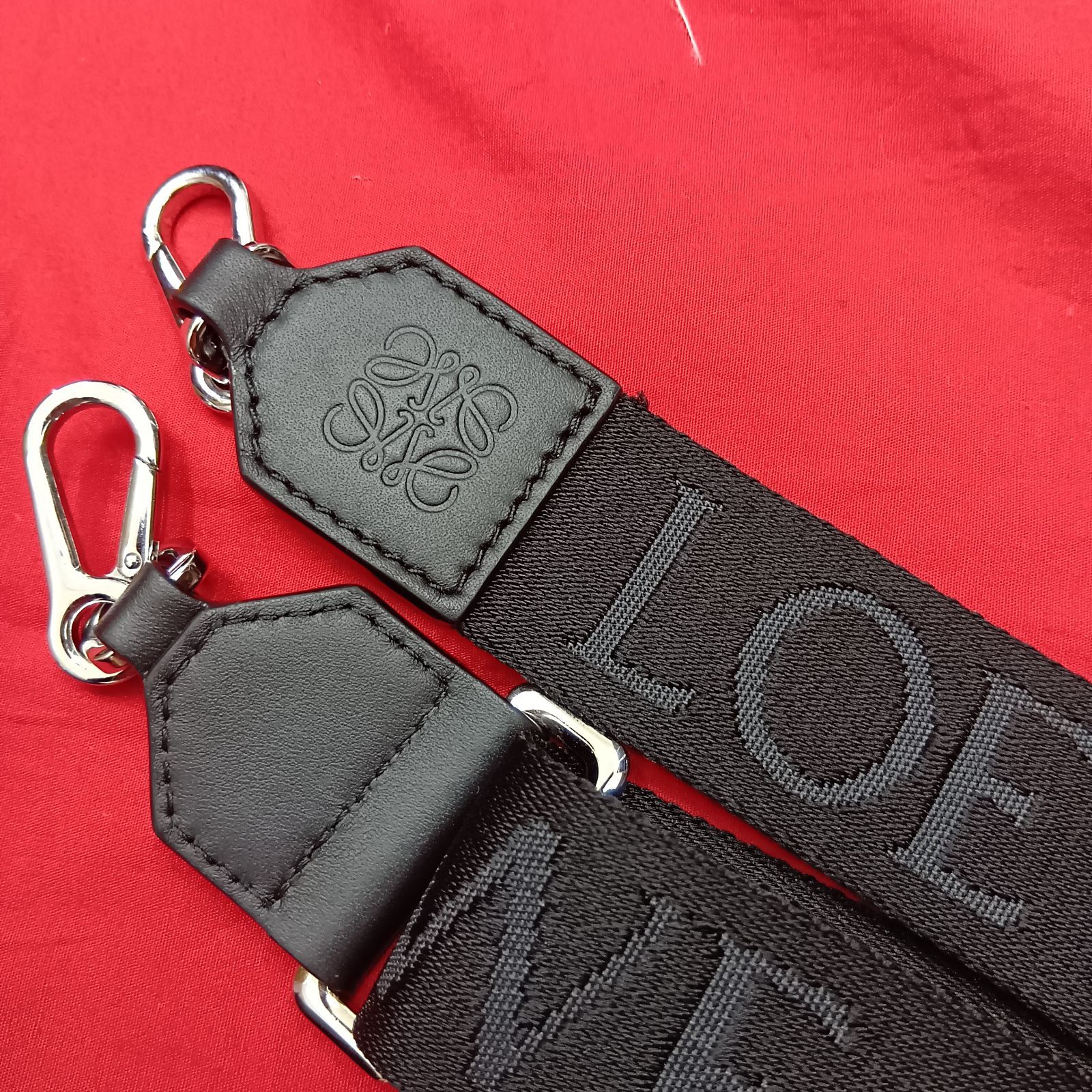 LOEWE クロスボディ カメラバッグ ミニ ロエベ ソフトグレインカーフ