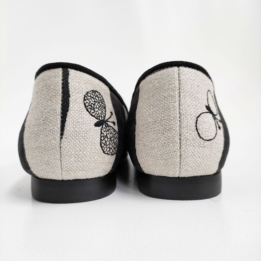 美品　ミナペルホネン choucho スエードスリッポン　ブラック mina perhonen 新品 aurinko choucho 21.5cm 定価28600円 black border