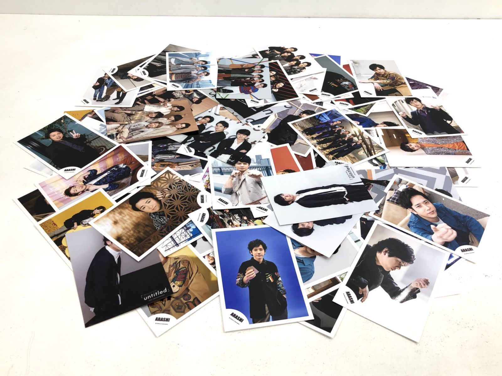 嵐　公式写真　まとめ売り　1000点以上 小牧店】嵐 公式写真 まとめ売り 80枚以上 【PT352-3826】 - メルカリ タレント・お笑い芸人
