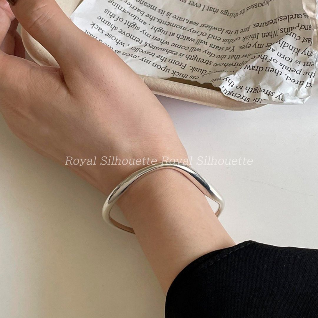バングル ブレスレット シルバーカラー シンプル カジュアル 銀色