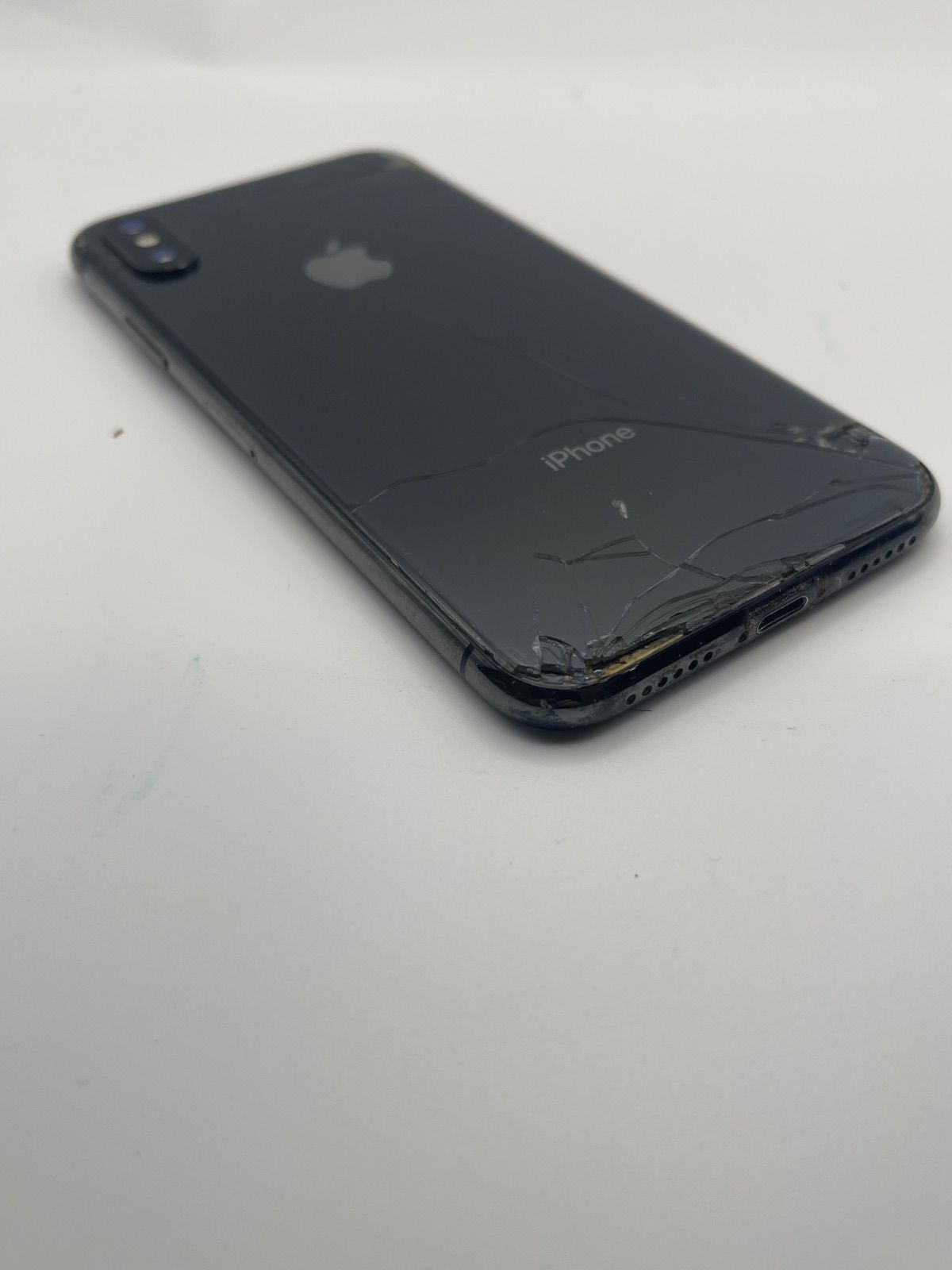 iPhone X 64GB スペースグレイ (画面割れあり) - メルカリ
