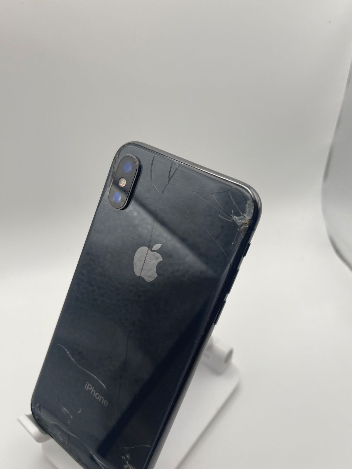 iPhone X 64GB スペースグレイ (画面割れあり) - メルカリ
