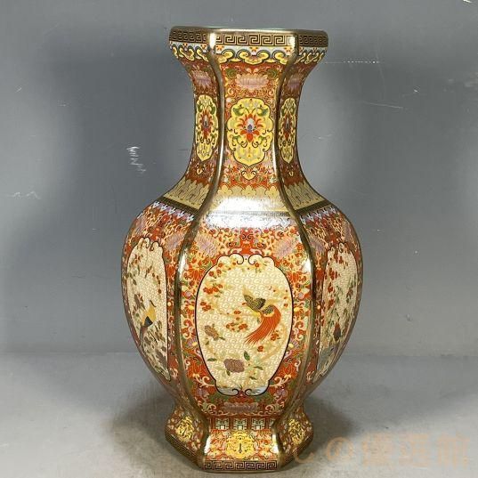 乾隆琺瑯彩六方瓶 景徳鎮 陶磁器 装飾品 工芸品 美術品 置物 上品】乾隆 琺瑯彩 花鳥図 六角瓶 景徳鎮 陶磁器 美術品 zw427 琺瑯彩