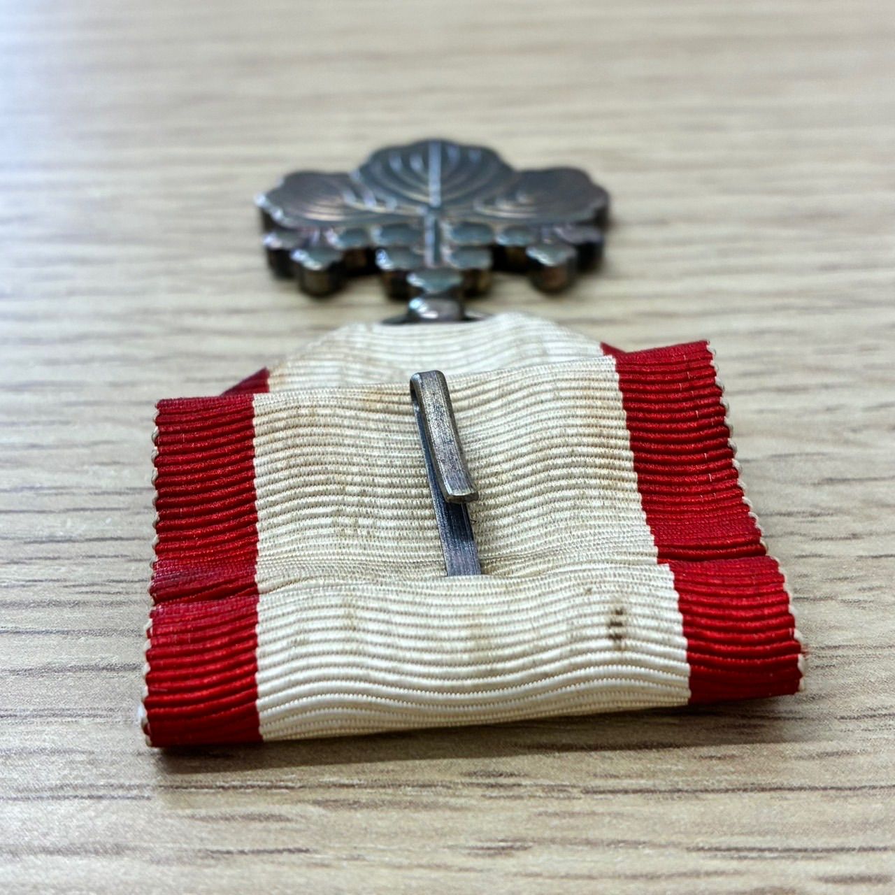 Y0459]勲八等白色桐葉章 勲章 大日本帝国 旧日本軍 - メルカリ