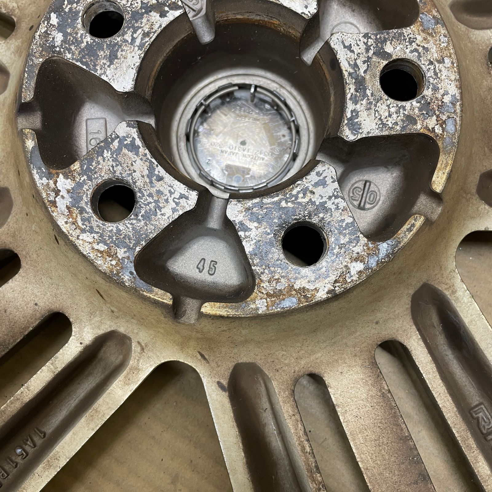 日産エルグランド E51ライダー純正ホイール 17インチ 6.5J +45 4本