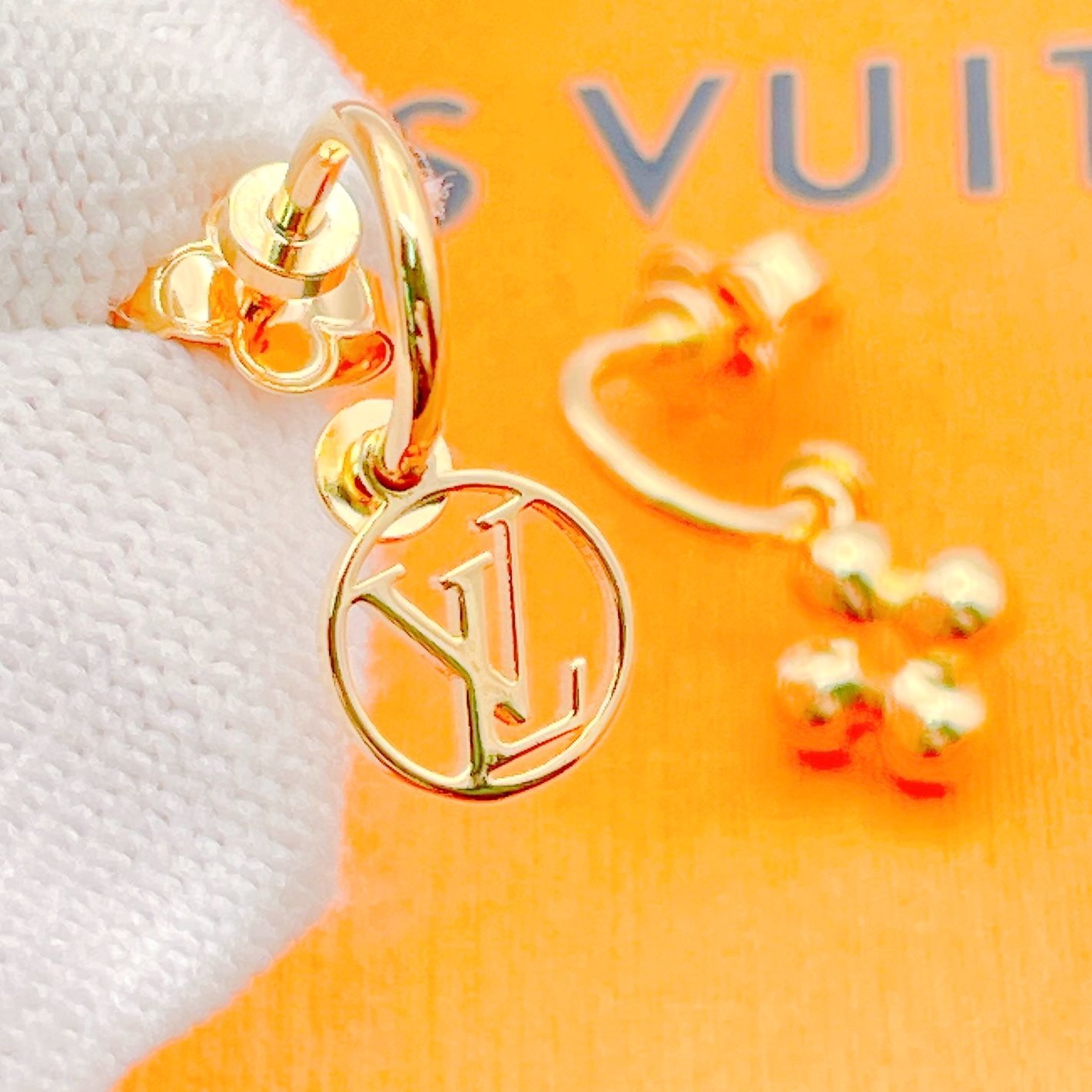 ◇ルイヴィトン◇新品仕上済 LOUIS VUITTON M64859 ピアス 