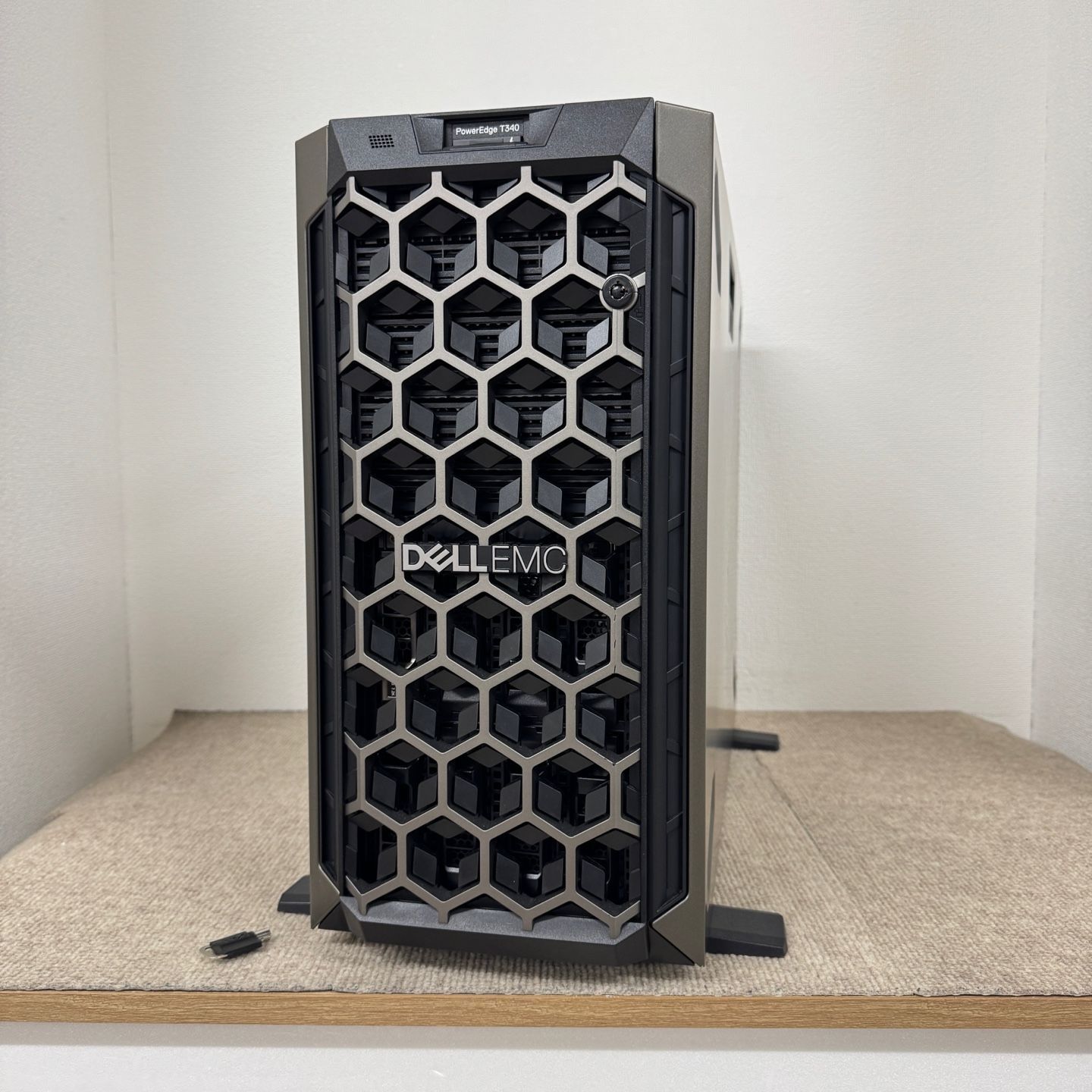 Dell PowerEdge T340 サーバー E-2224/16GB/2TB H330 - メルカリ