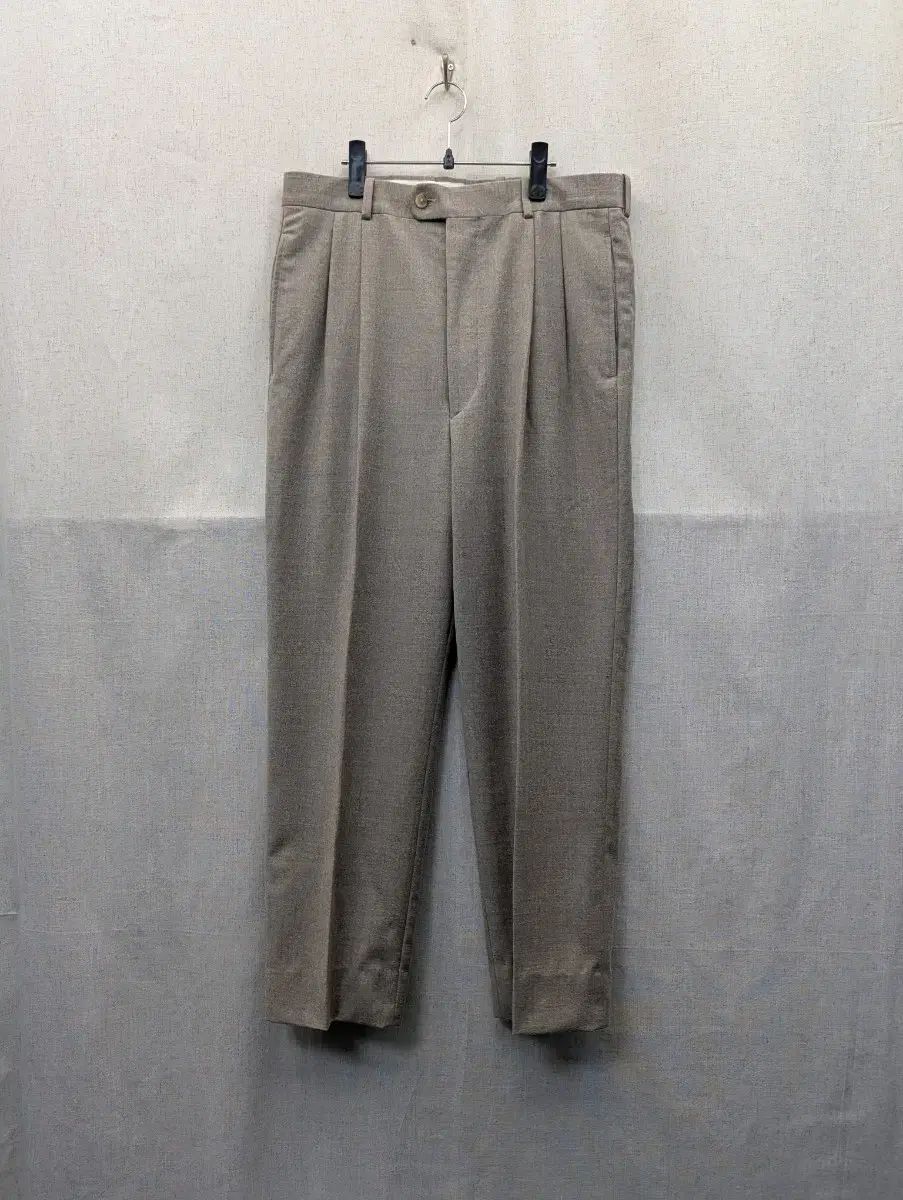 LANVIN ベージュ ピンタック スラックス パンツ-純正最激安