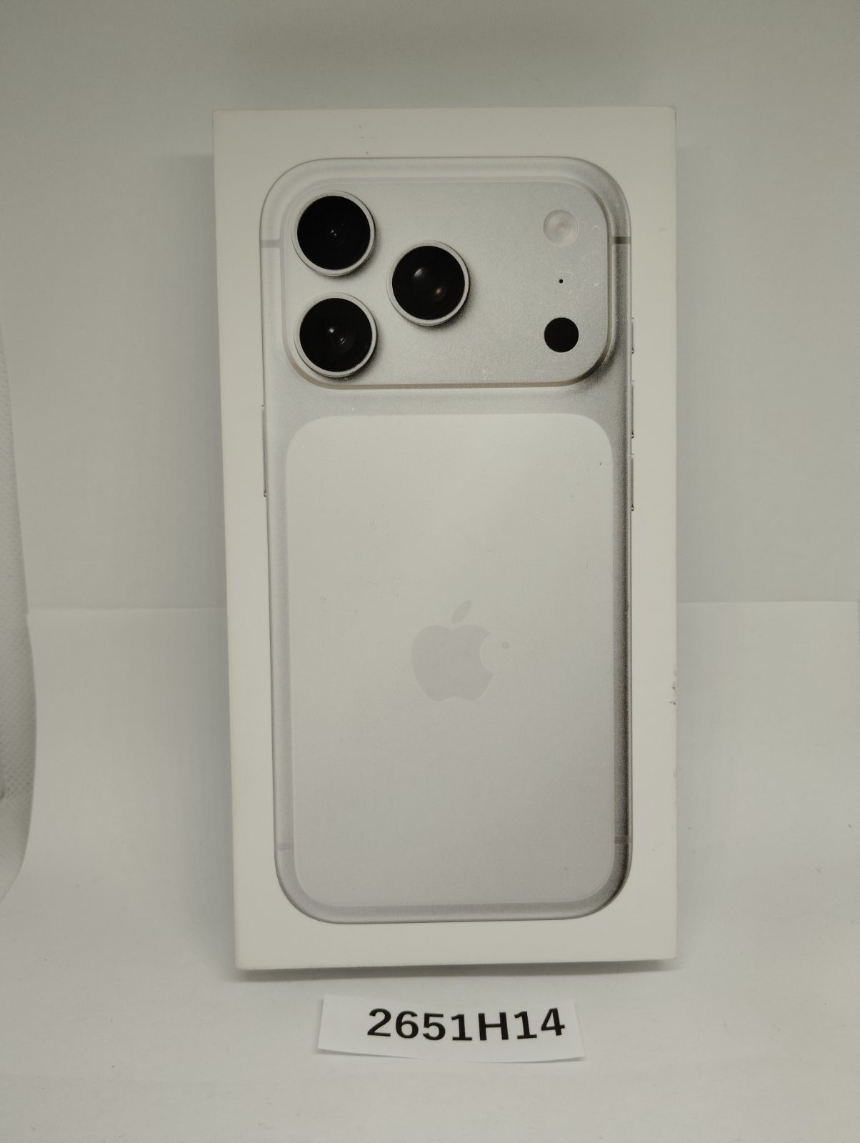 未開封 【2651H14】 iPhone 17 Pro 256GB A3523 香港版 -一目惚れして購入