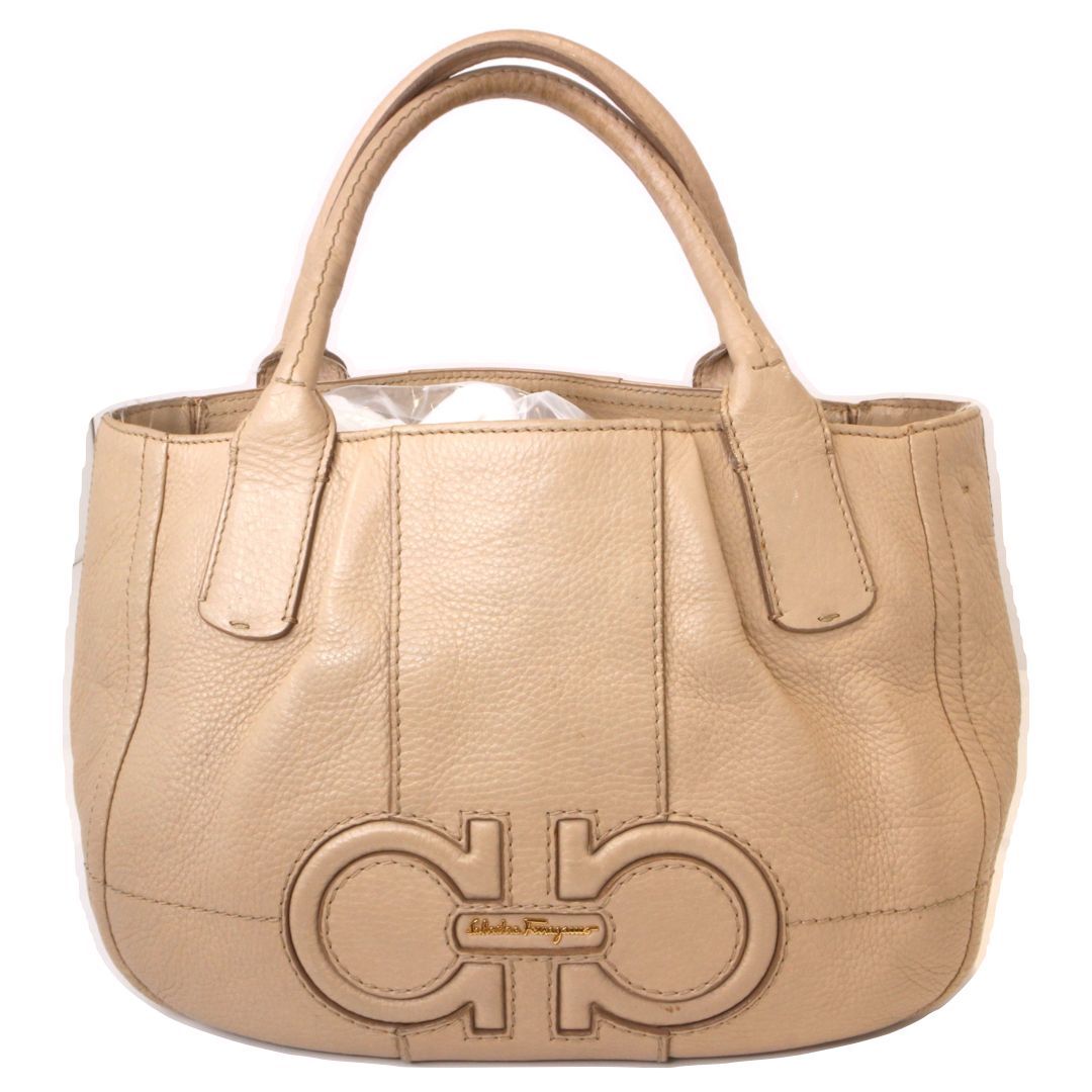 ☆【Salvatore Ferragamo】サルヴァトーレフェラガモ ベージュ