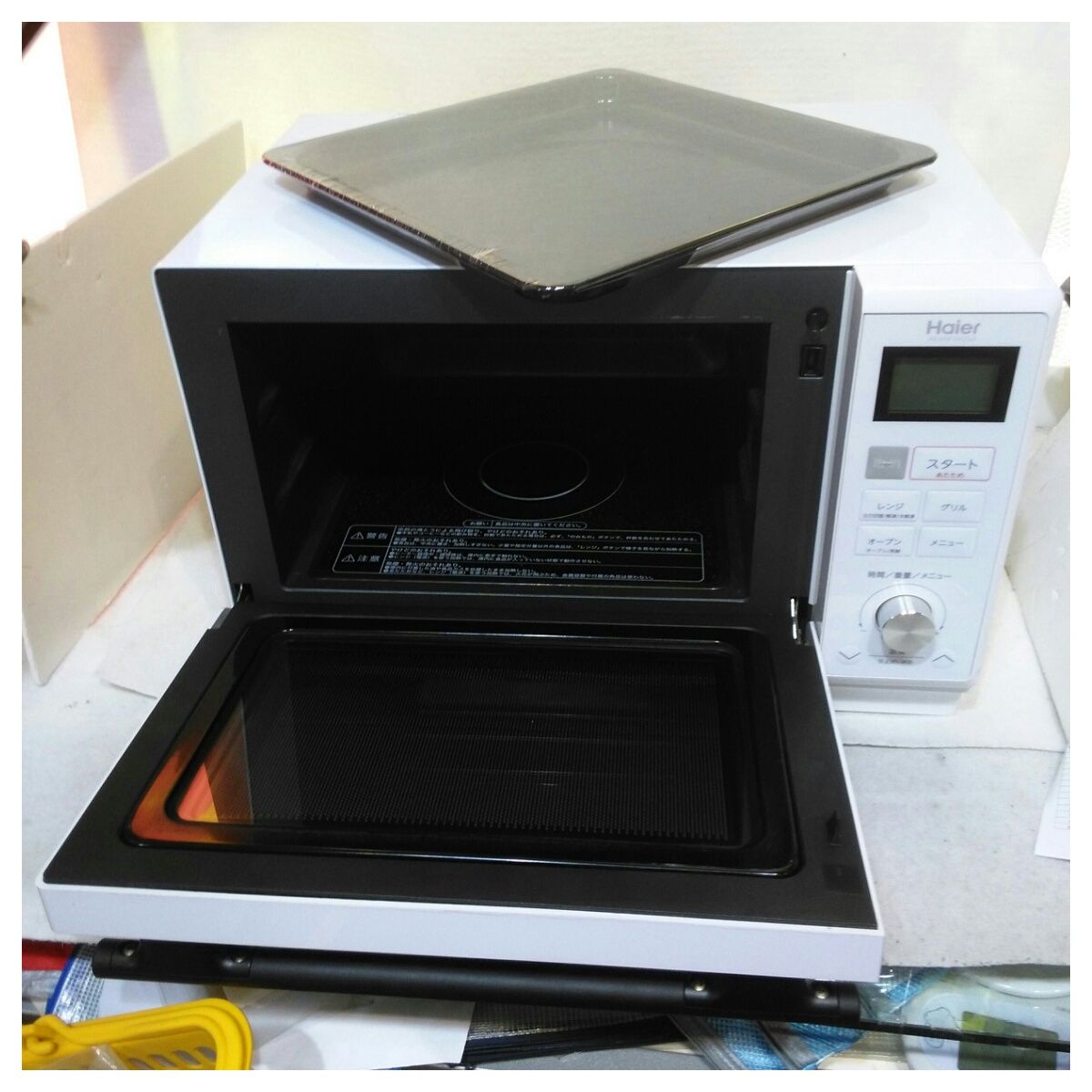 【動作確認済】【中古】本体・角皿のみ ハイアール 庫内フラット 25L スチームオーブンレンジ JM-KNFVH25A-W ホワイト系 2018年製 動作確認済】【中古】本体・角皿のみ ハイアール 庫内フラット 25L