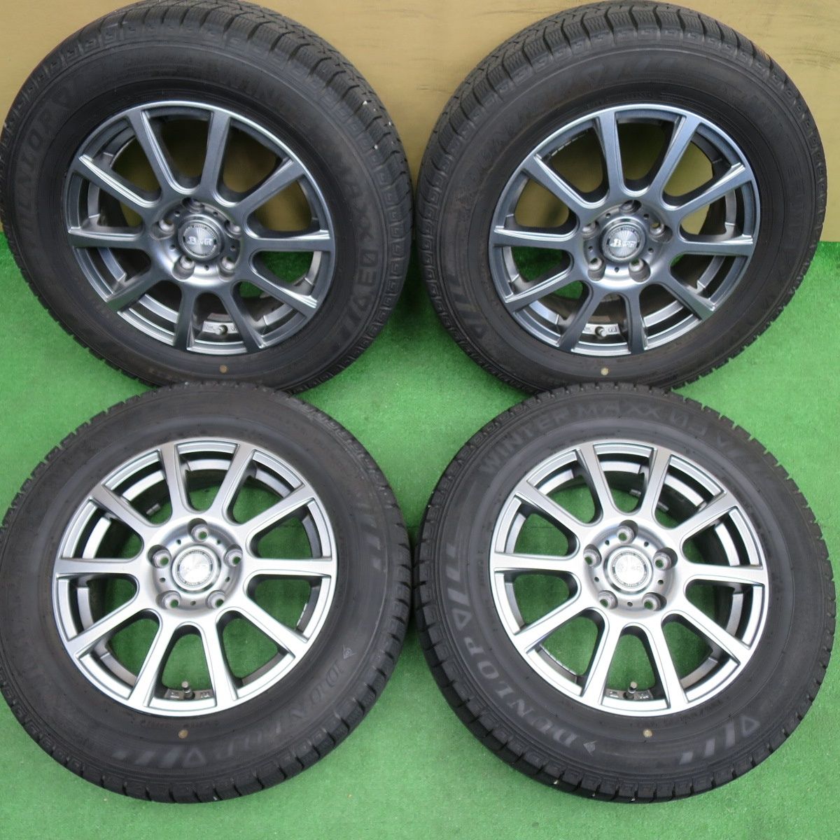 バリ溝！23年！キレイ！9.5分☆スタッドレス 195/65R15 ダンロップ 