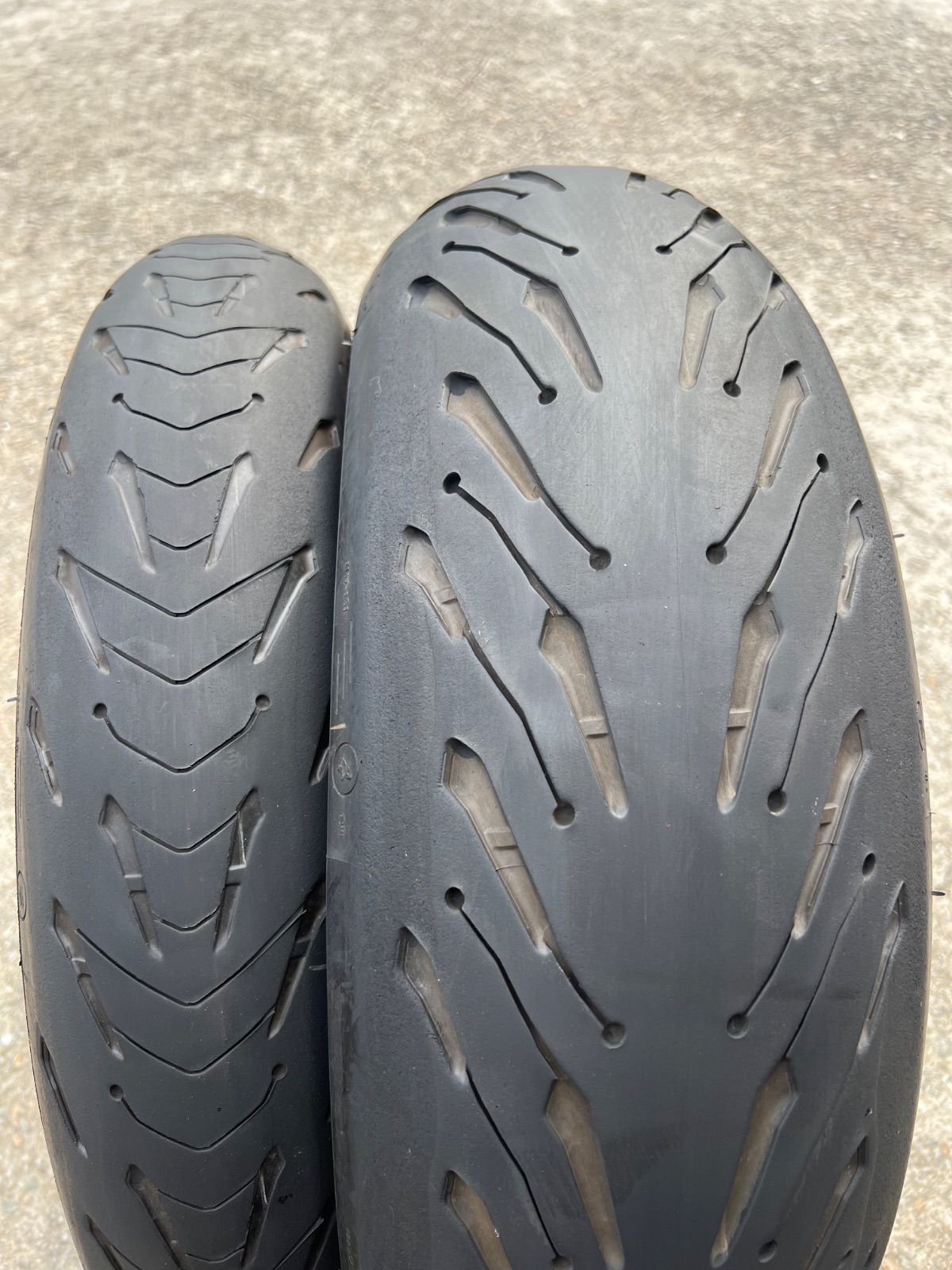 ミシュラン ロード５ 前後セット 120/70ZR17 180/55ZR17 468