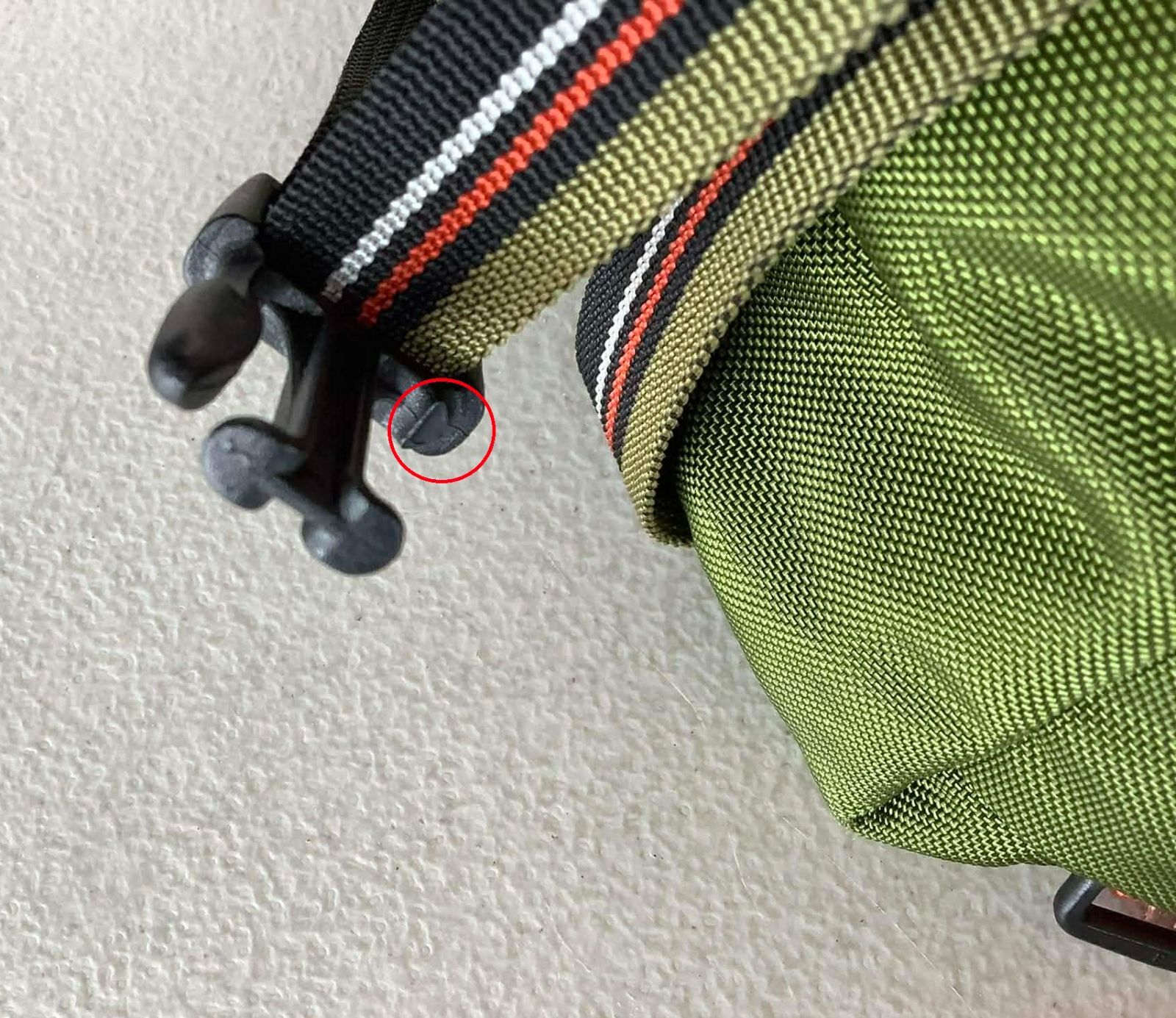 ショッピング最安 TIMBUK2 Classic メッセンジャーバッグ コーデュラ