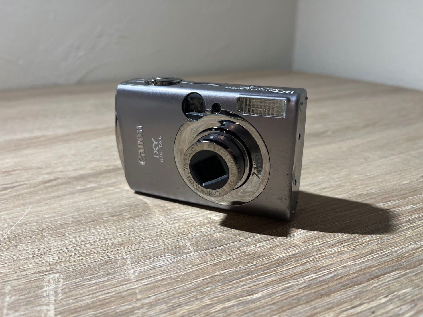 0170 Canon IXY DIGITAL 900 IS シルバー デジカメ ジャンク品【タ