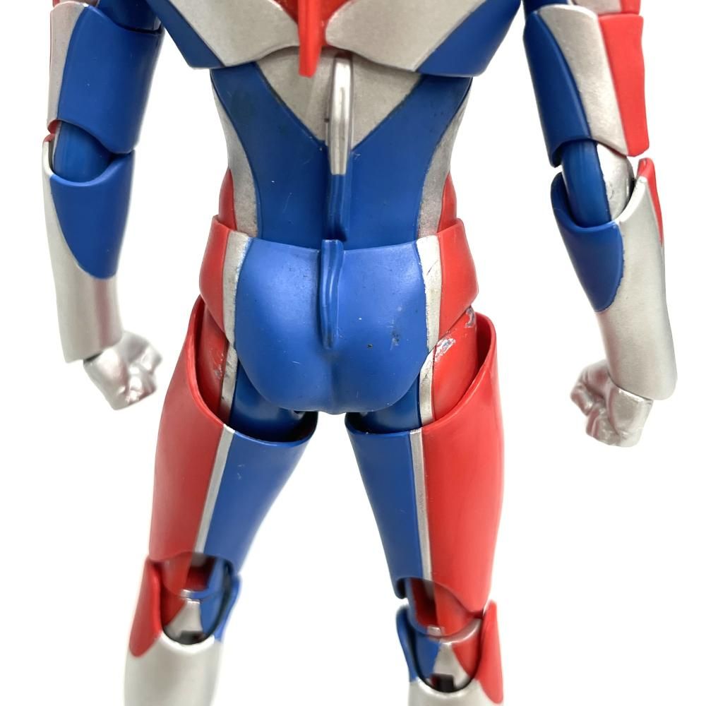 中古】開封)S.H.Figuarts(真骨彫製法) ウルトラマンダイナ フラッシュ