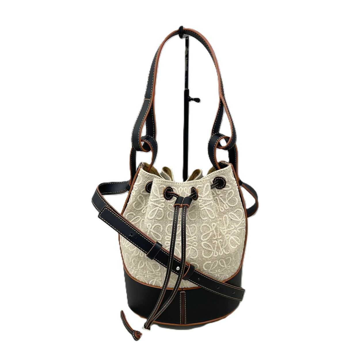 ほぼ未使用 ロエベ バルーン スモール アナグラム ジャガード ショルダーバッグ LOEWE（ロエベ） ほぼ未使用 袋付き バルーンバッグ アナグラム ロゴ