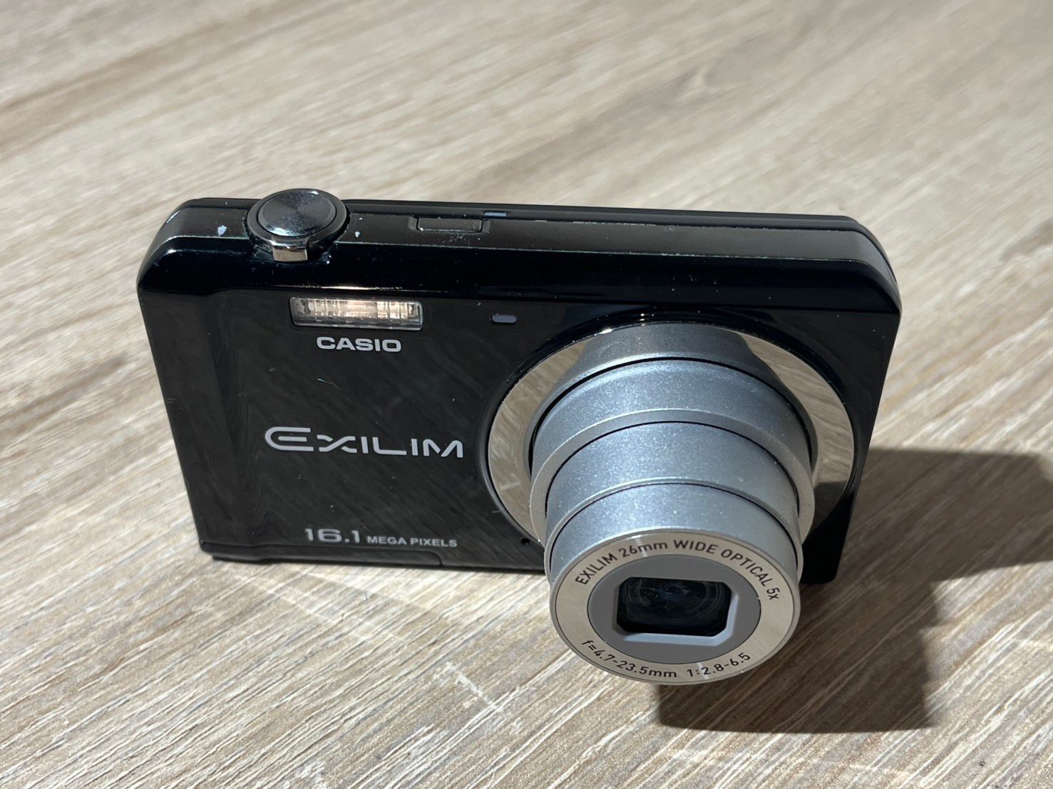 0165 Casio EXILIM EX-ZS6 ブラック デジカメ 動作確認済み【ネ