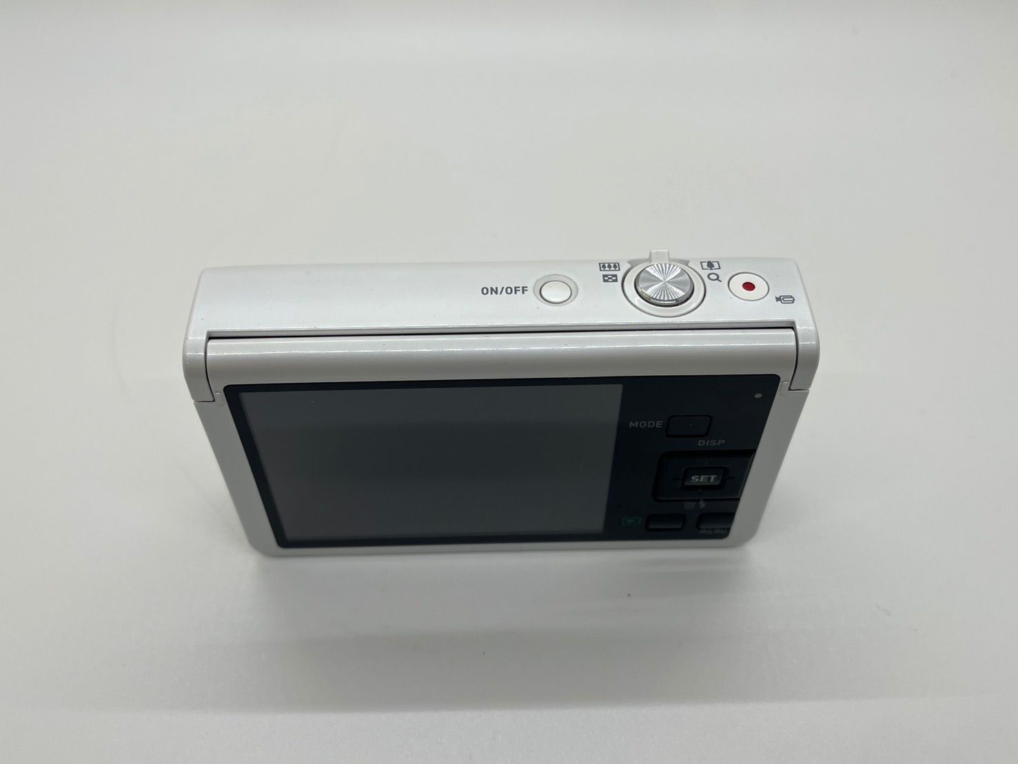 0164 Casio EXILIM EX-ZR50 ホワイト デジカメ ジャンク品【ネ