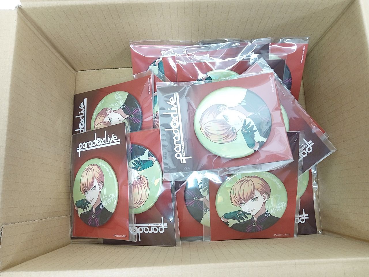 Paradox Live パラライ BIG缶バッジ 4th anniversary 燕 東夏 APMZ